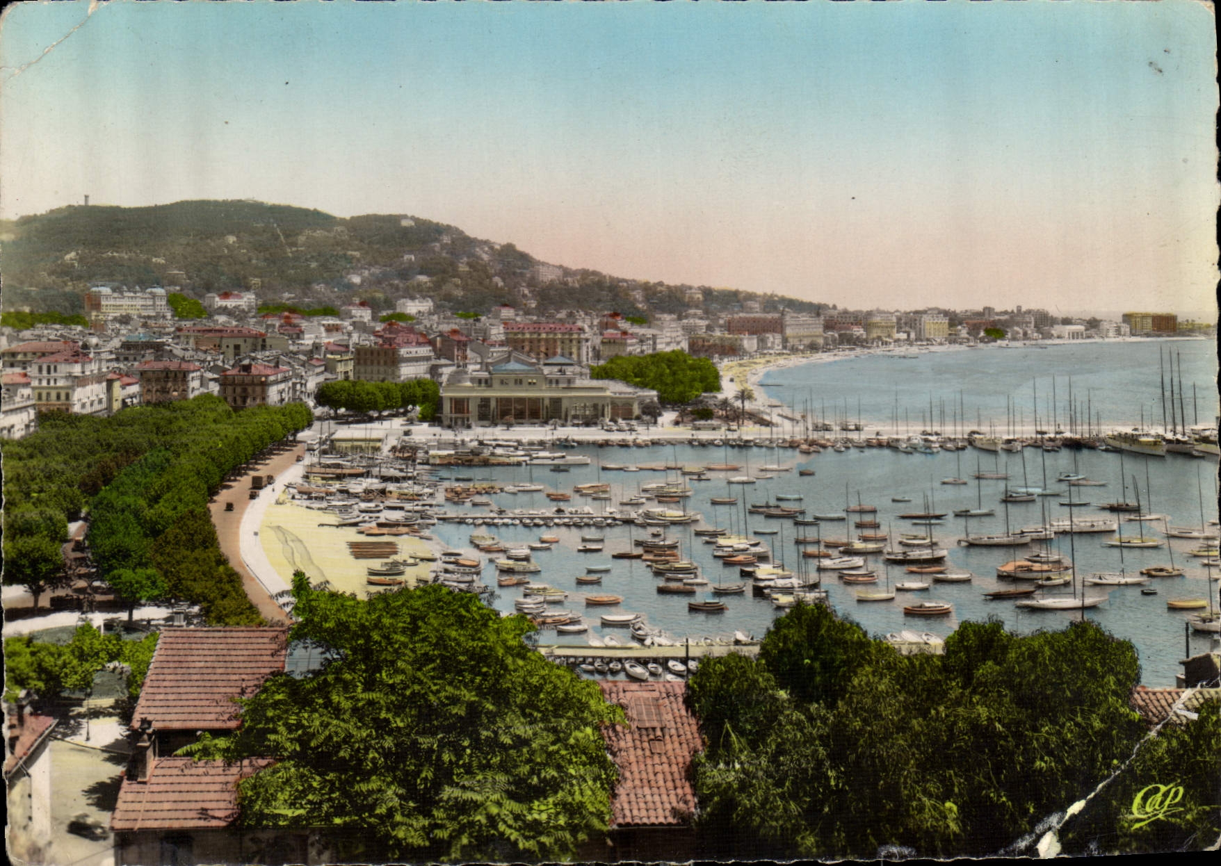 CPM Cannes Vue generale 
