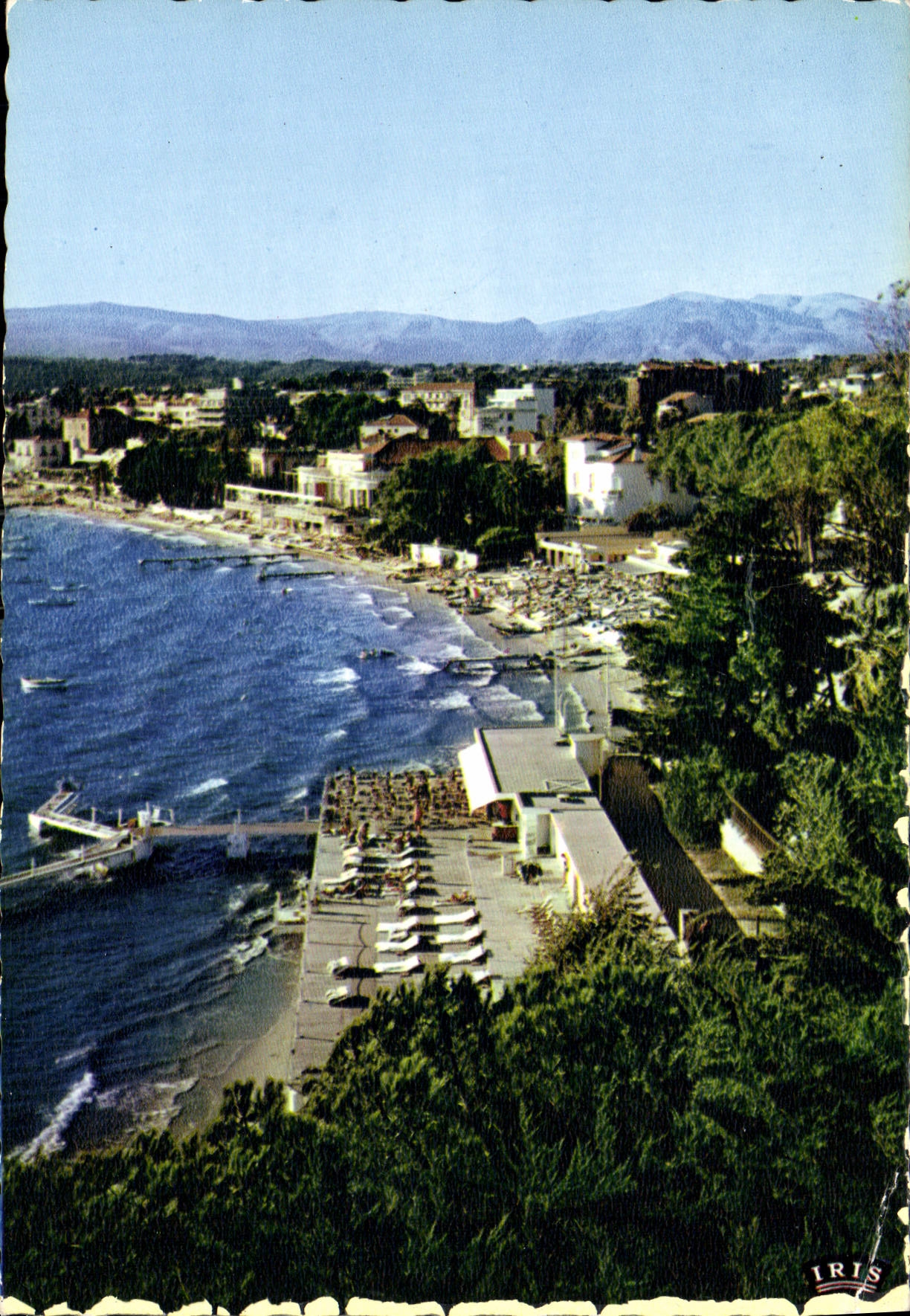 CPM Juan les Pins AM La Plage 