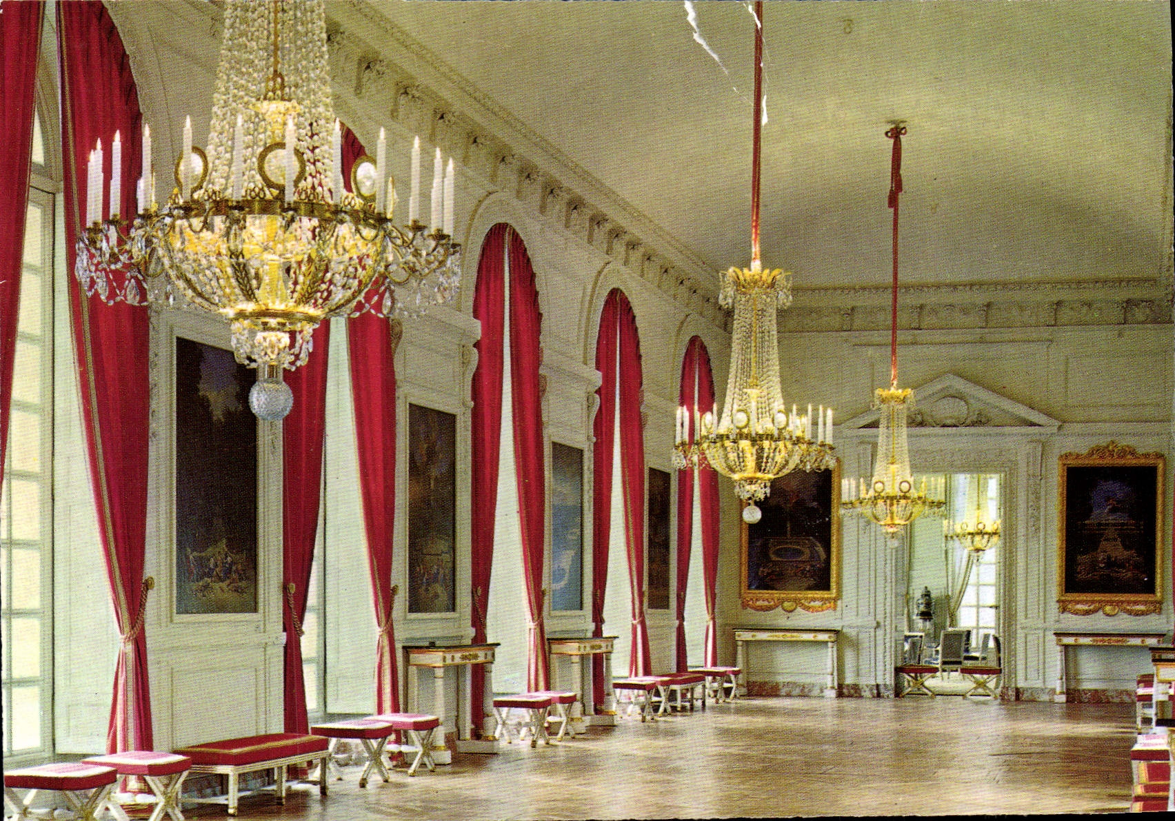 CPM Versailles Le Grand Trianon La Galerie dite Galerie des Cotelle 