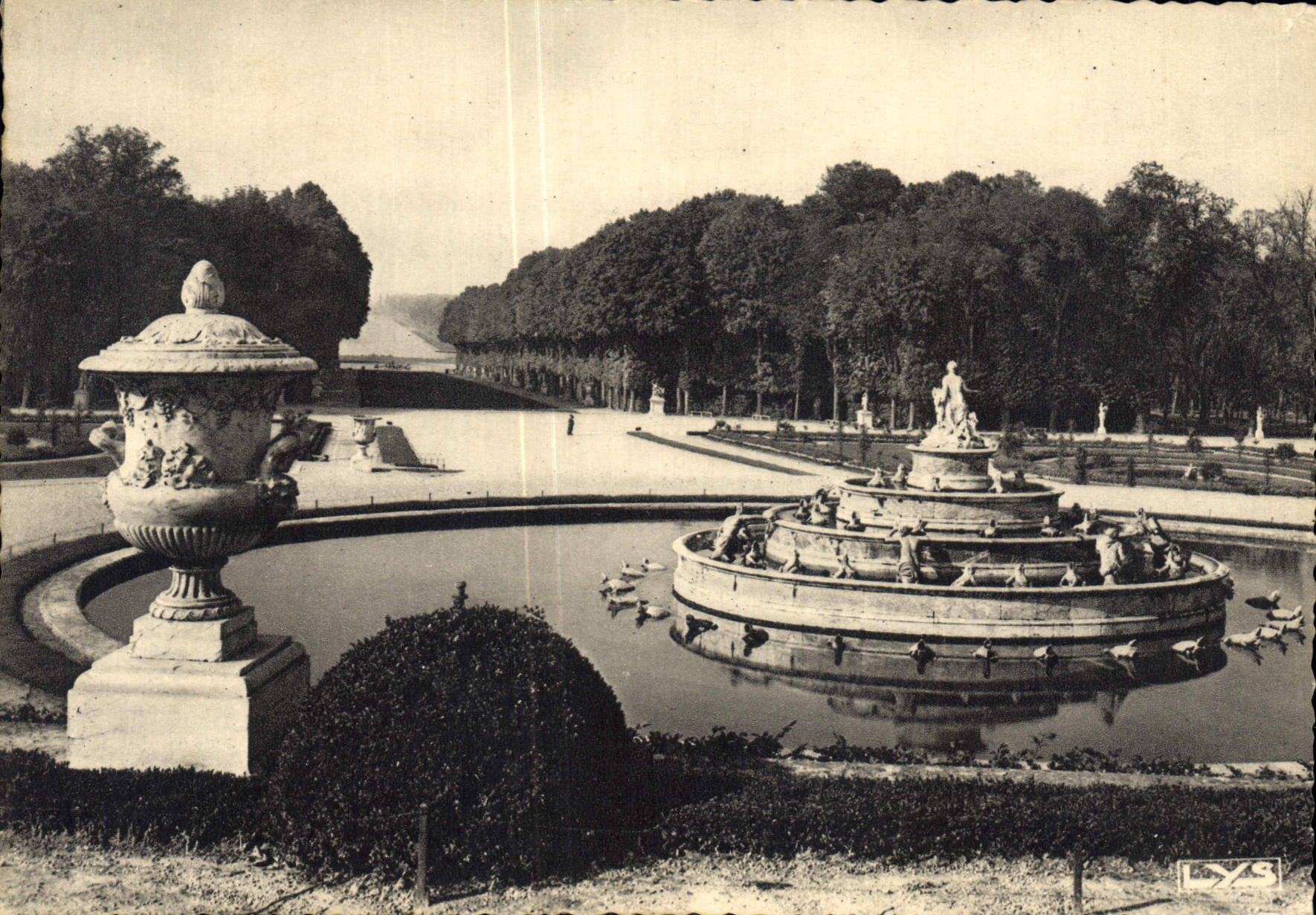 CPM Versailles Le Bassin de Latone et le Tapis Vert 