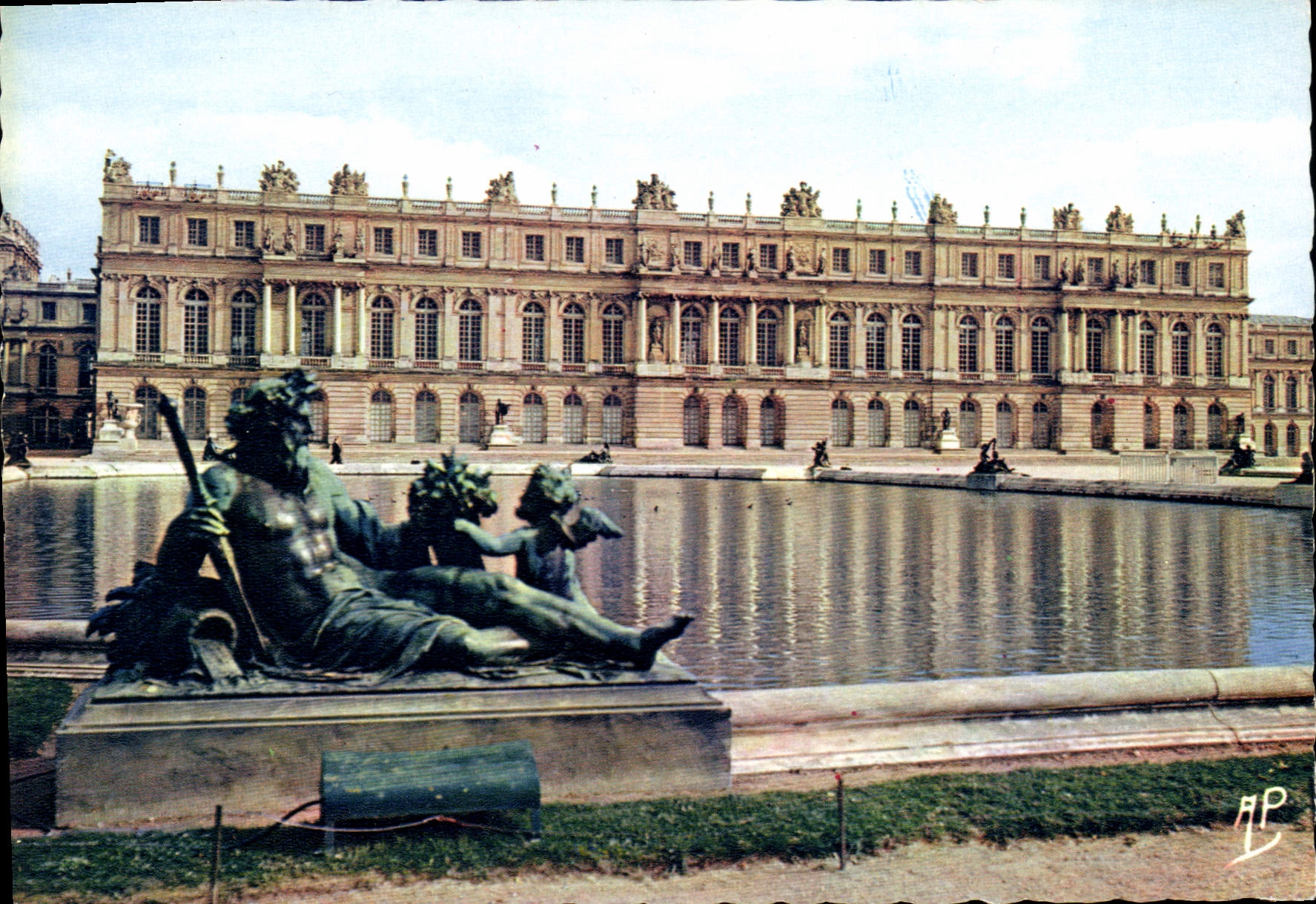 CPM Palais de Versailles Facade sur le Parc 