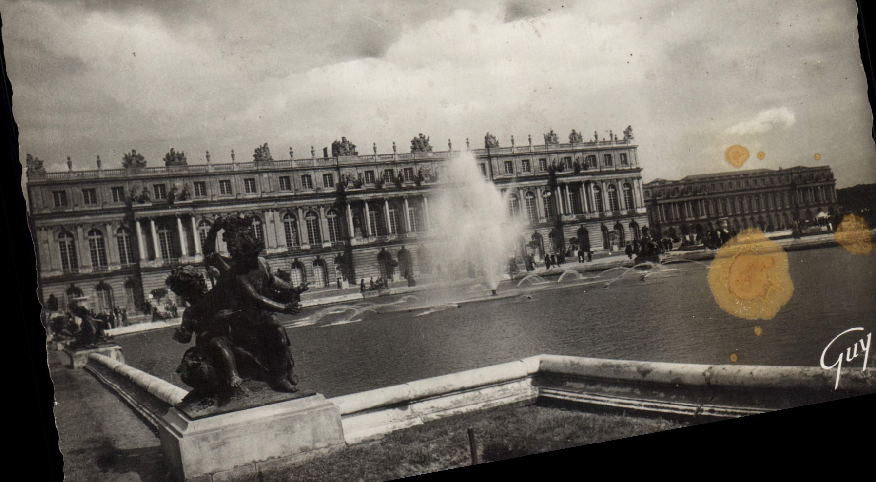 CPM Versailles et ses Merveilles Le Chateau et les parterres d'eau 