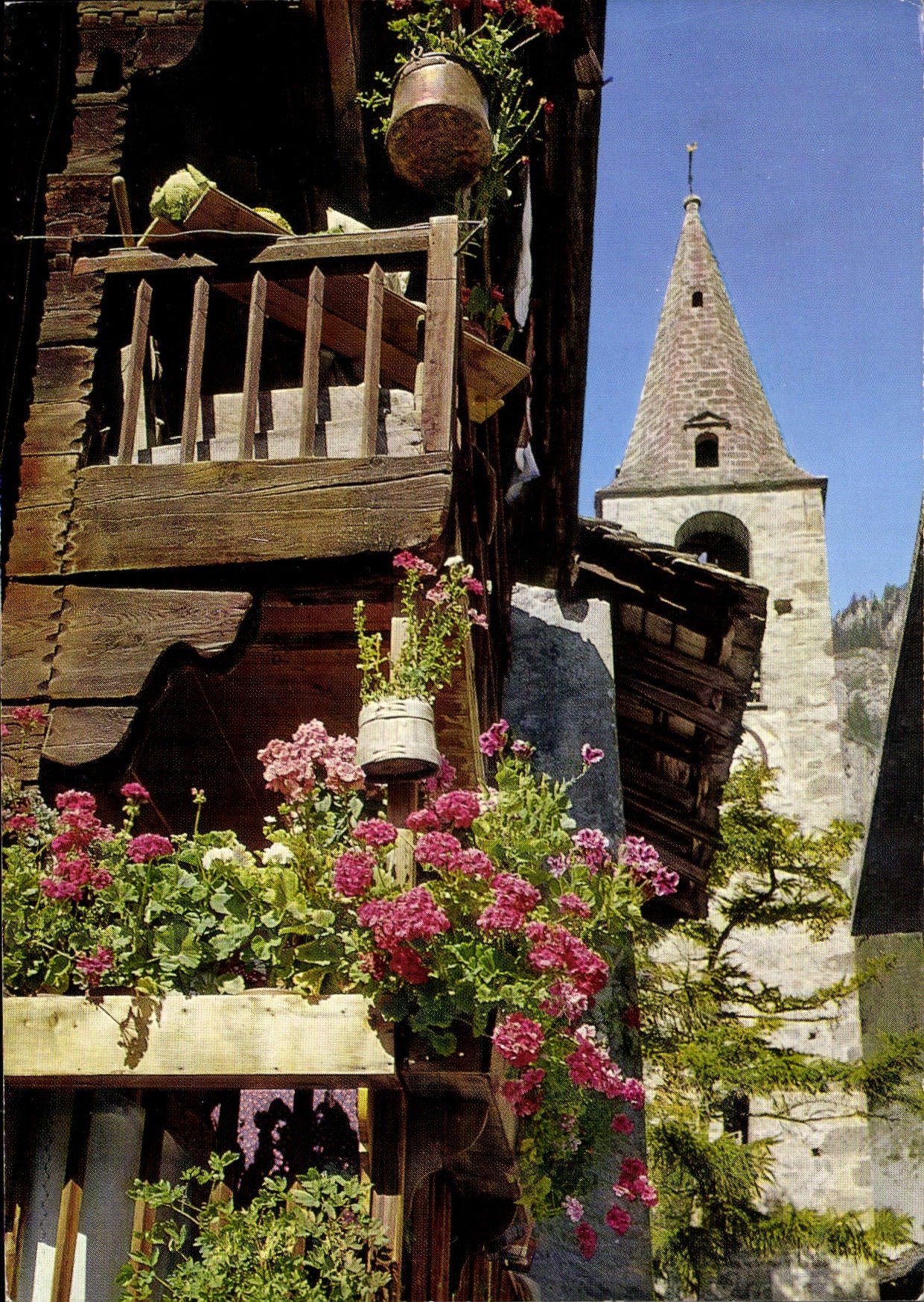 CPM Balcon fleuri a Evolene Valais 