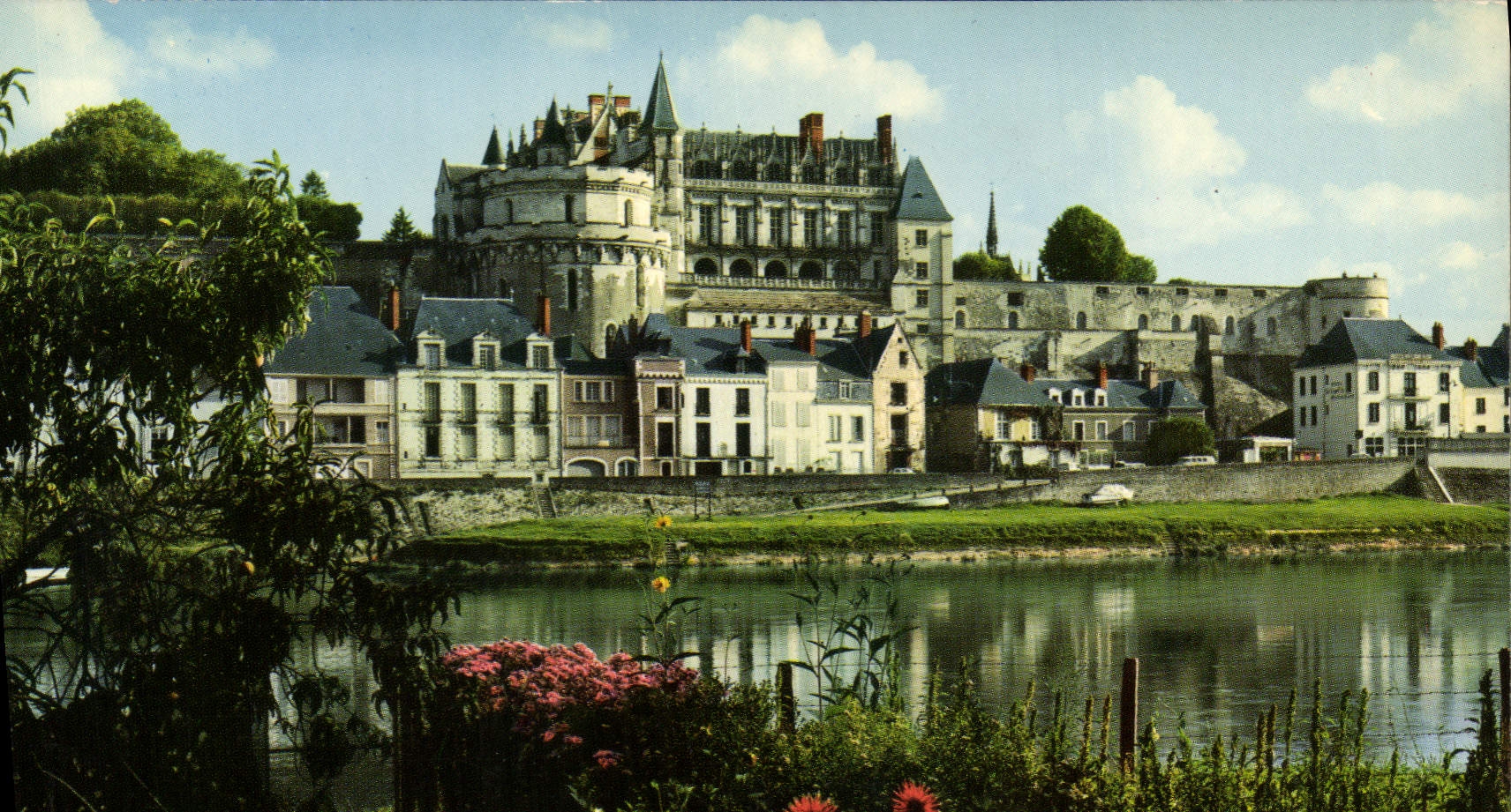 CPM Amboise Indre et Loire Le Chateau du XV siecle 