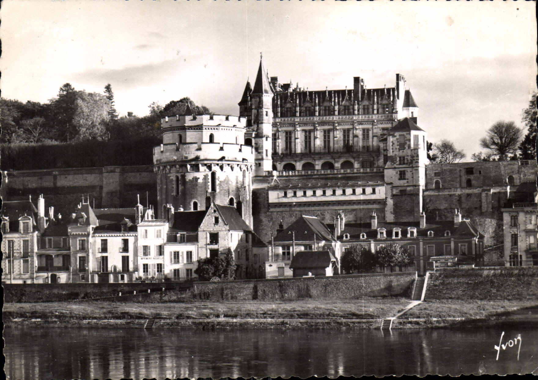 CPM Amboise Indre et Loire Le Chateau 