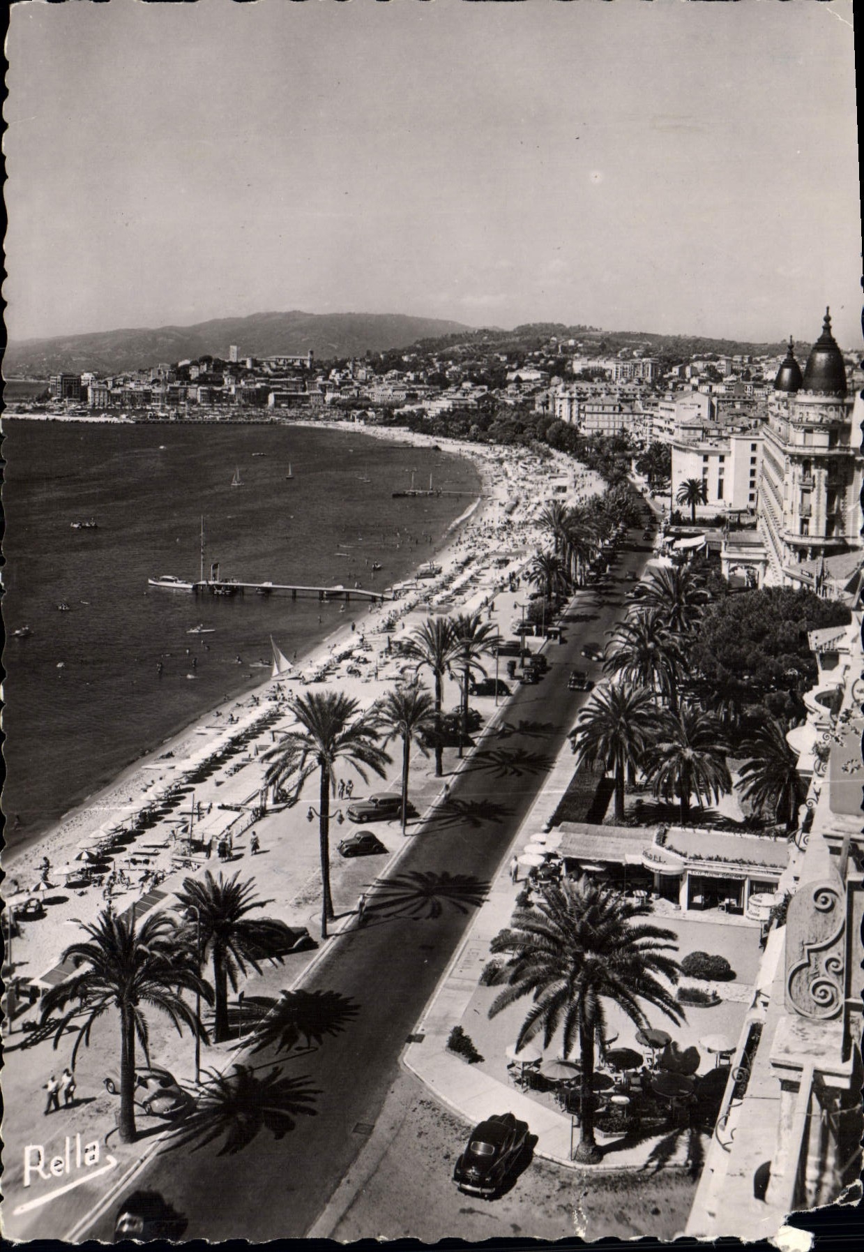 CPM La Cote d'Azur Cannes Le Boulevard de la Croisette 