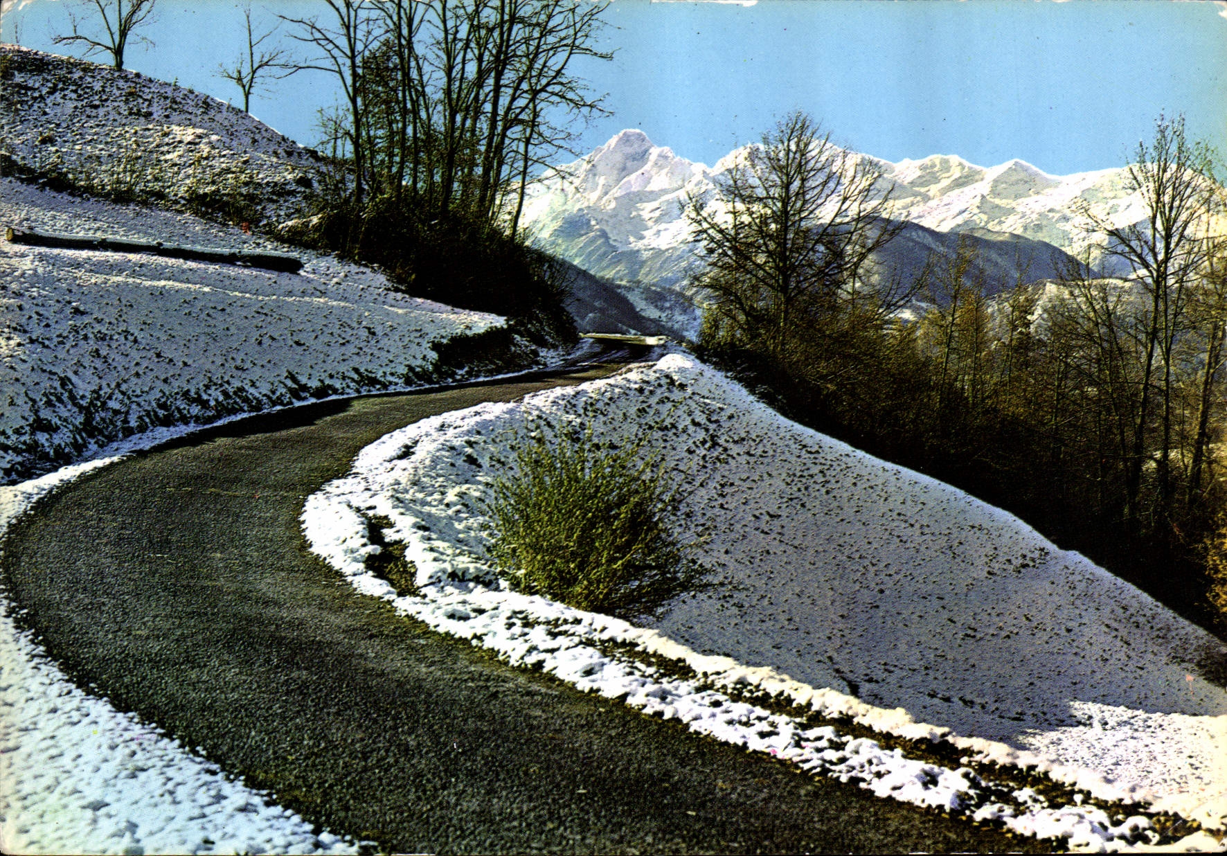 CPM Sites Pyreneens Le Montvalier vu du col de Saraille 