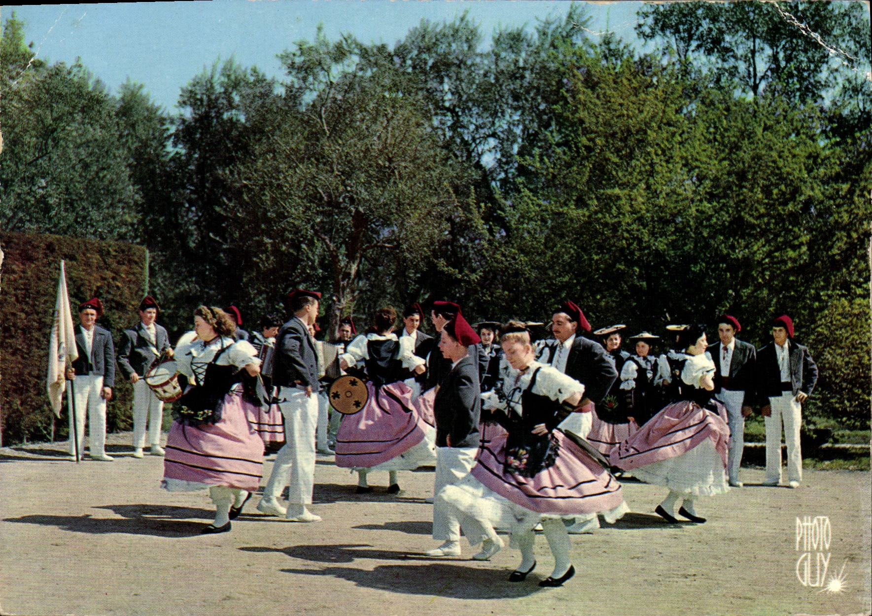 CPM Reflets de France Cote d'Azur une danse typique executee par le groupe folklorique la Ciamada Ni