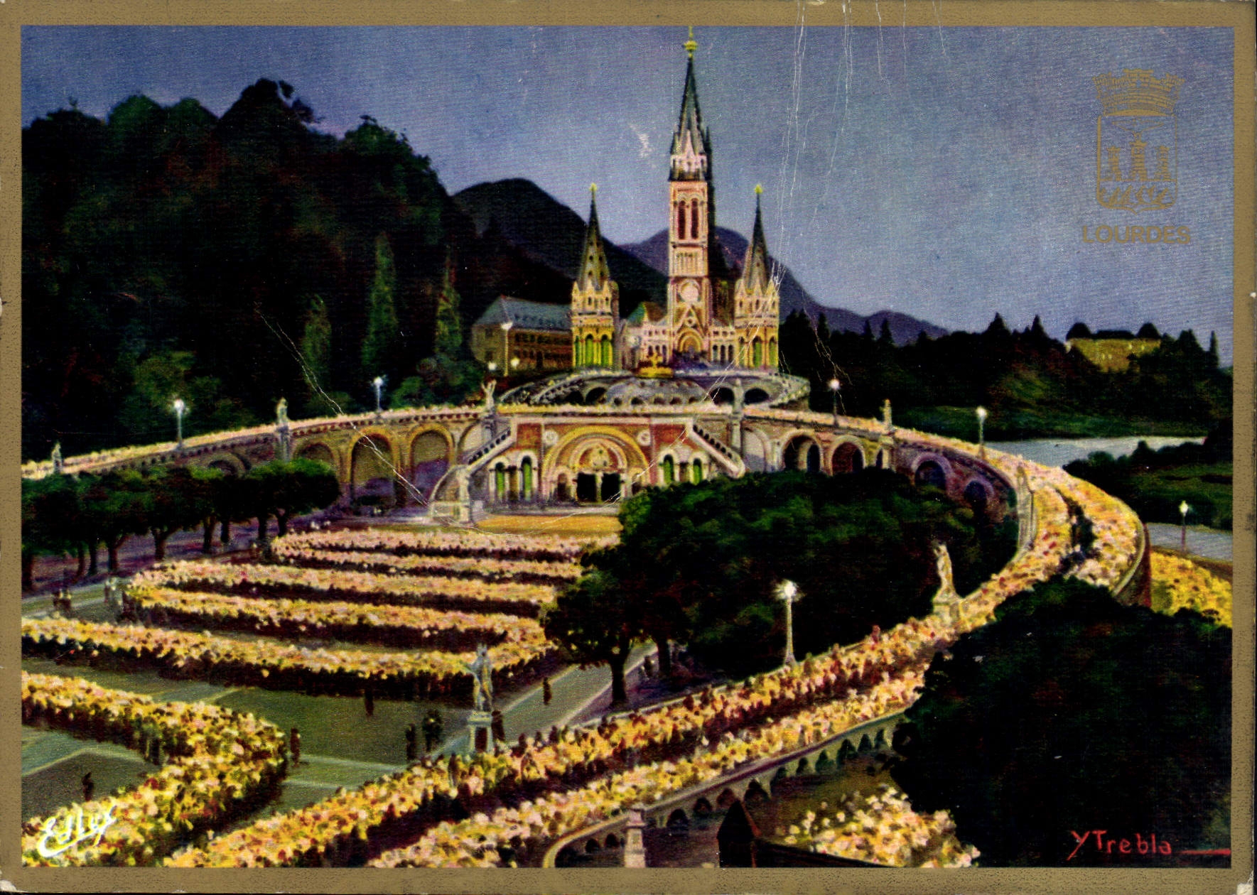 CPM Lourdes la Basilique Illuminee et la Procession aux Flambeaux 