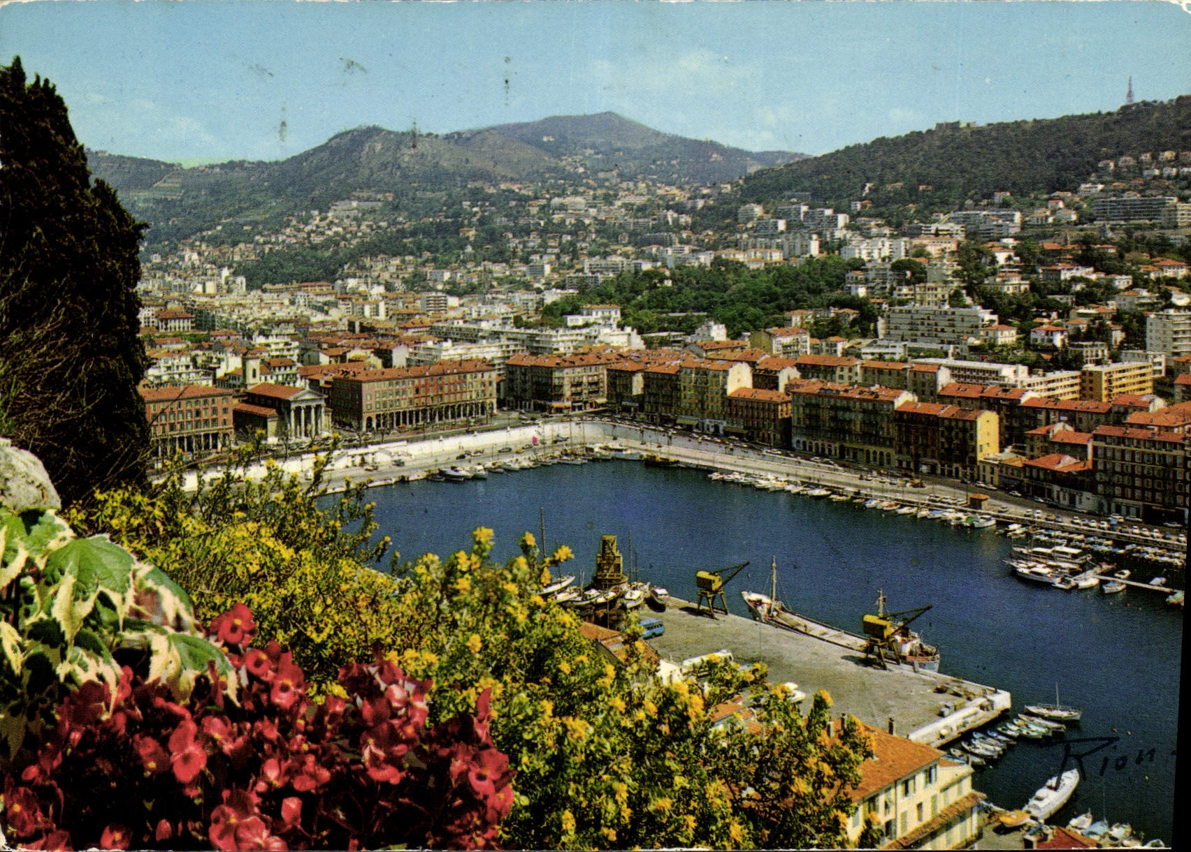 CPM La Cote d'Azur Inoubliable Nice le port vue generale 