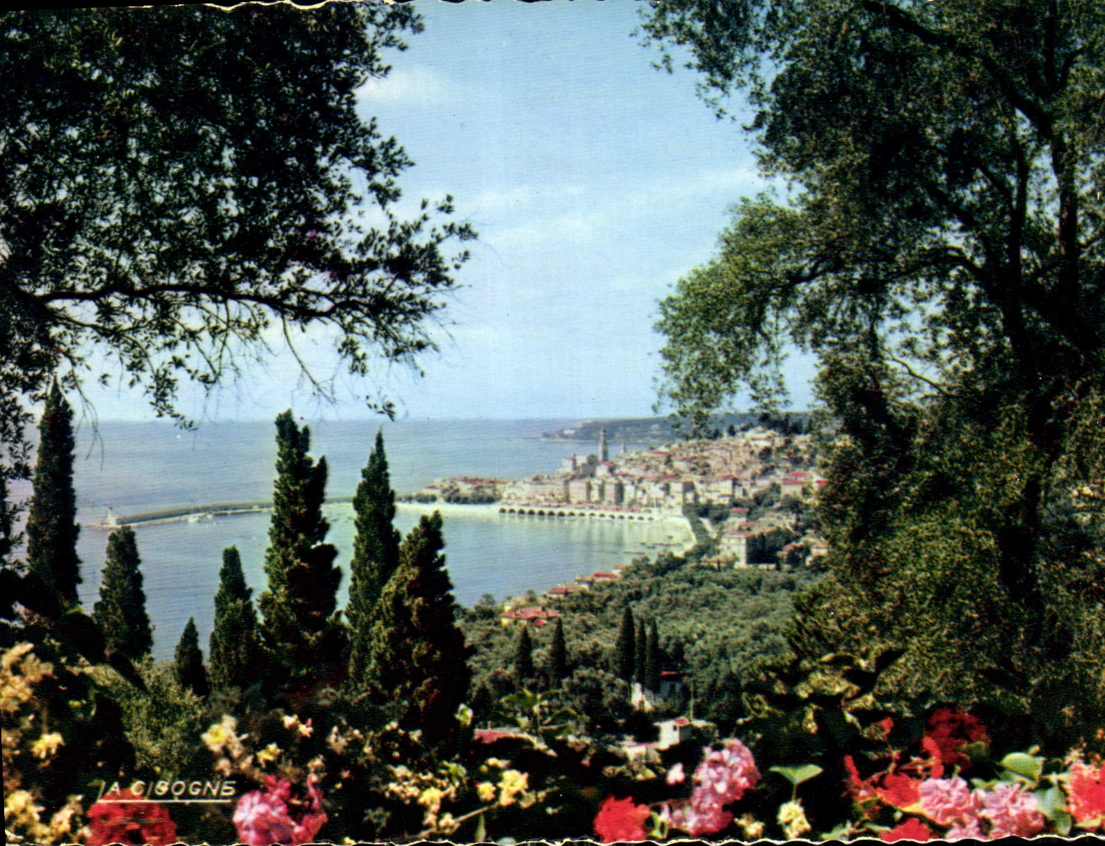 CPM Reflets de la Cote d'Azur Menton Echappes sur la Ville