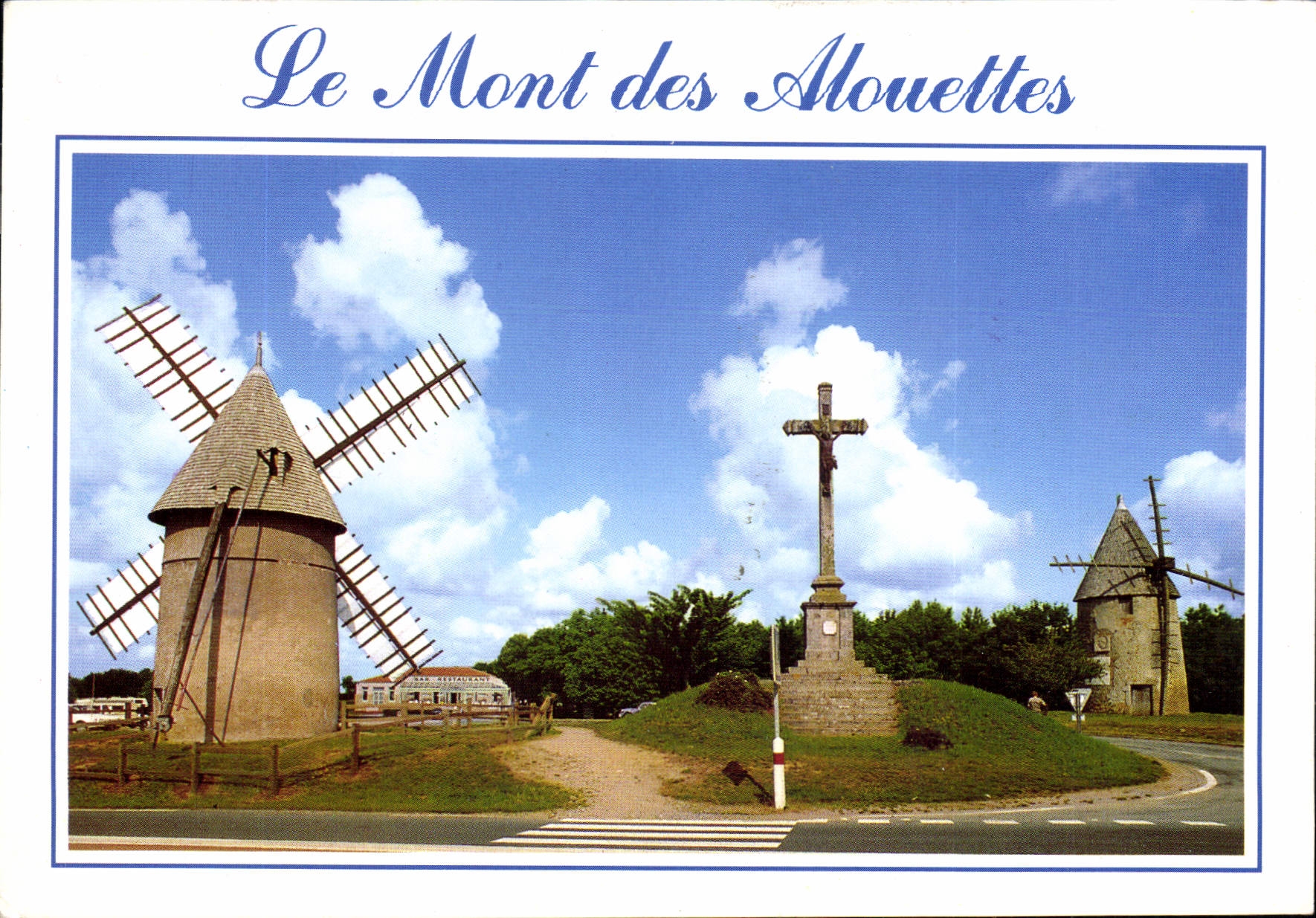 CPM Le Mont des Alouettes Vendee Moulin a vent