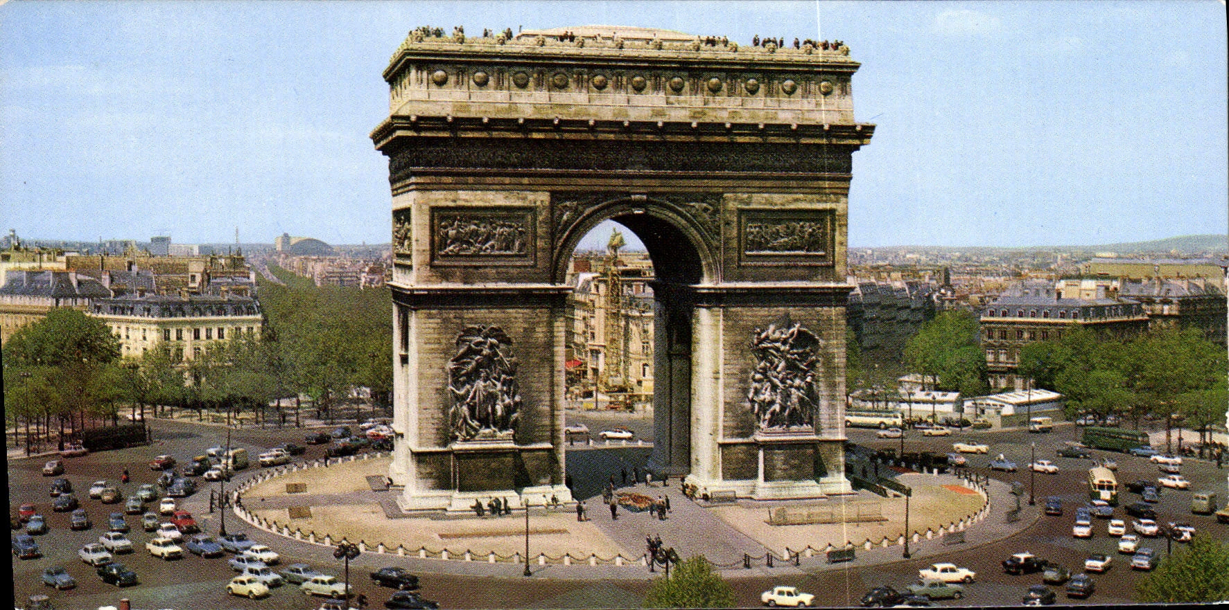 CPM Paris l'Arc de Triomphe 