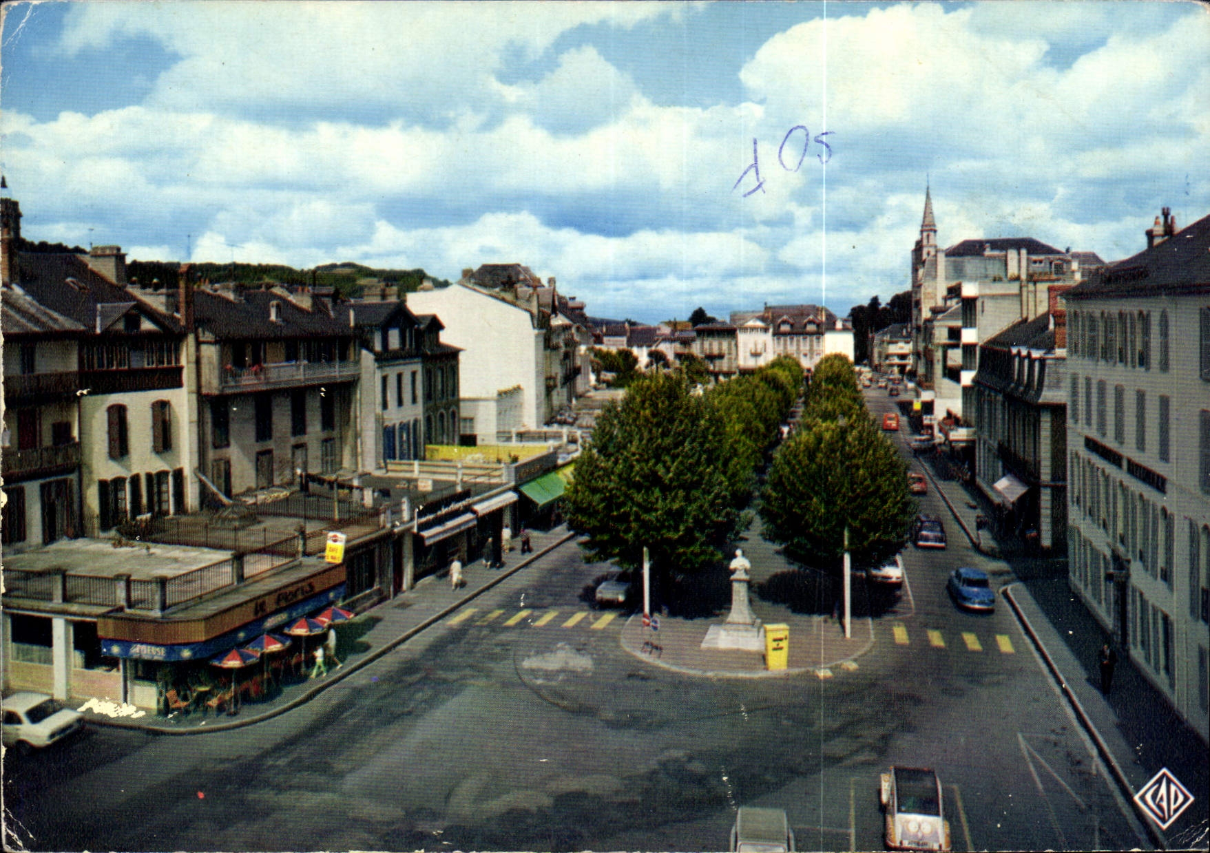 CPM Bagneres de Bigorre Allees des Coustous