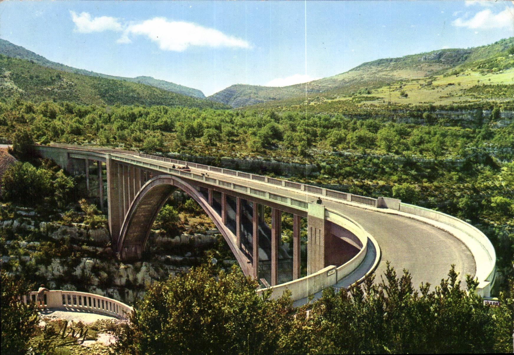 CPM Les Gorges pittoresque du Verdon la Route Varaise et le Pont sur l'Artuby 