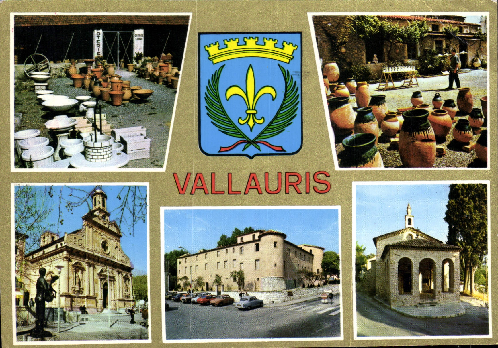 CPM Souvenir de Vallauris Centre mondial de Poteries et de Ceramiques d'Art L'Eglise et la Statue L'