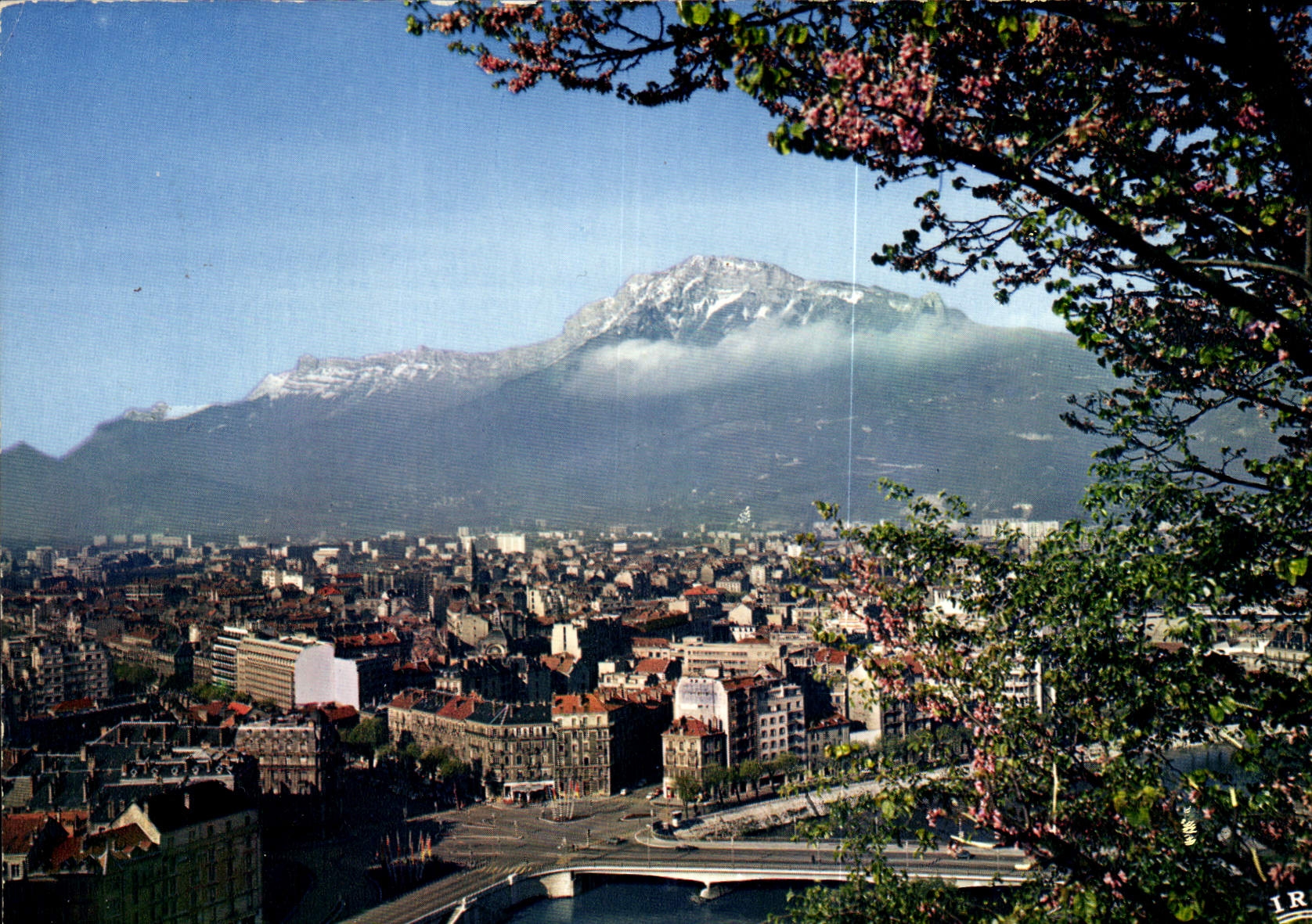 CPM Grenoble Ville olympique Vue generale le Pont de la Porte de France et la place de la Bastille a