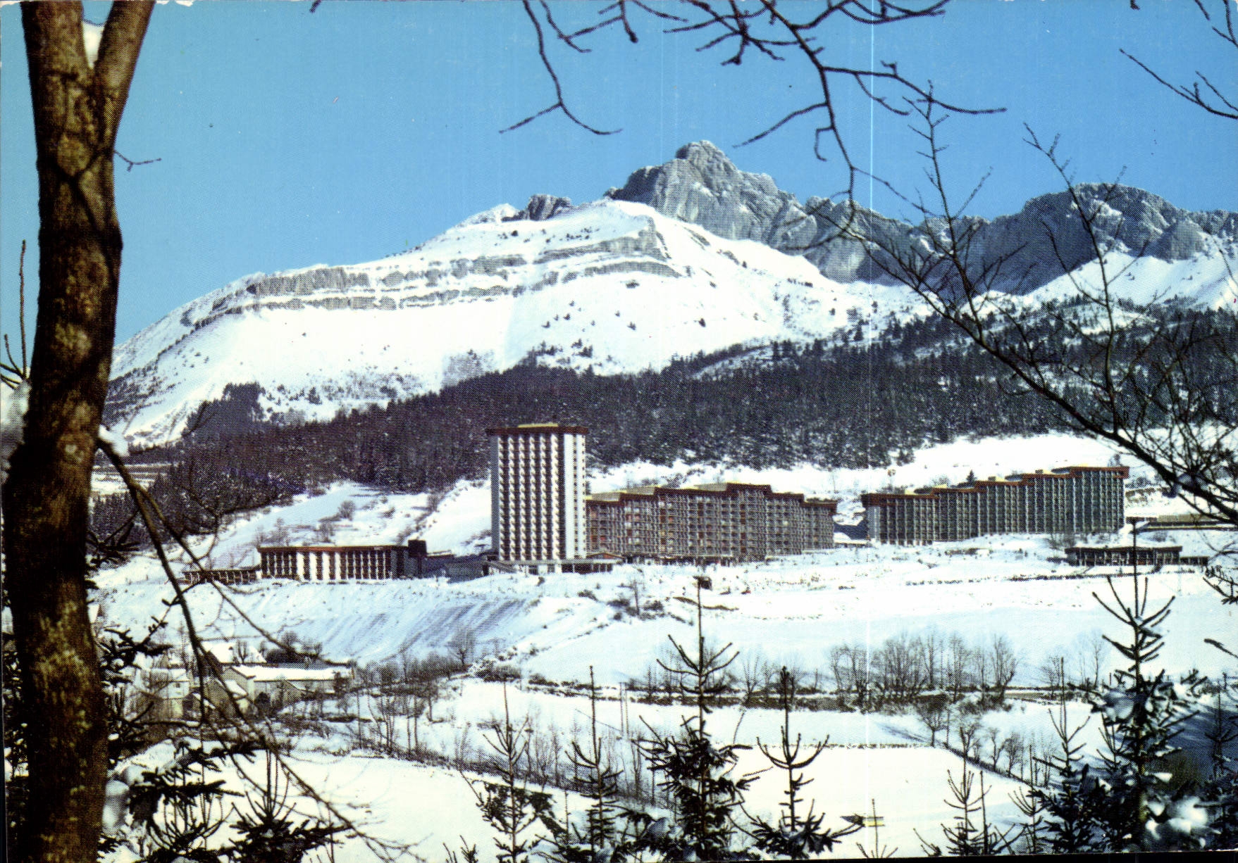 CPM Villard de Lans Isere le Balcon de Villard au fond le Cornafion