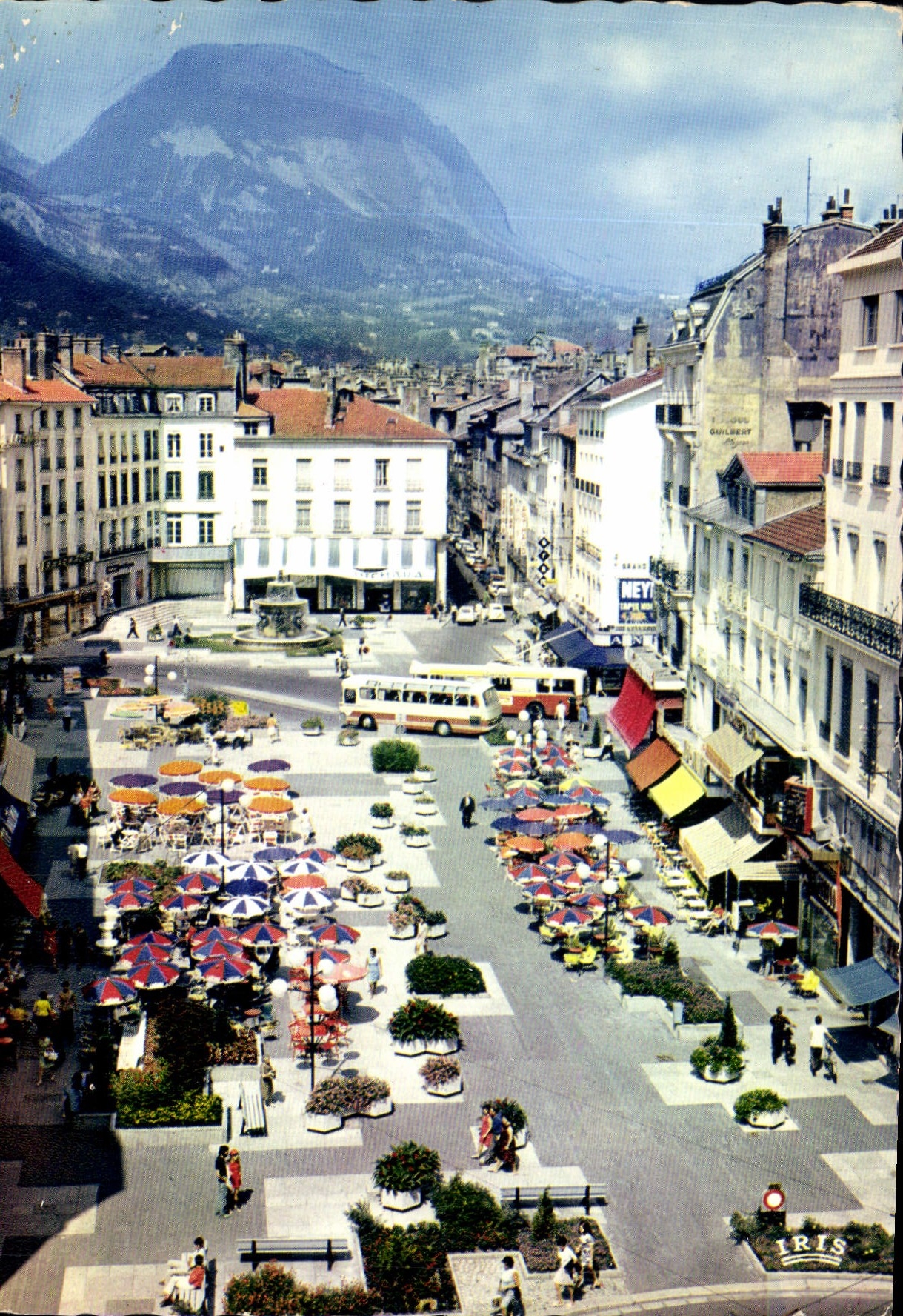 CPM Grenoble Ville olympique la place Grenette 