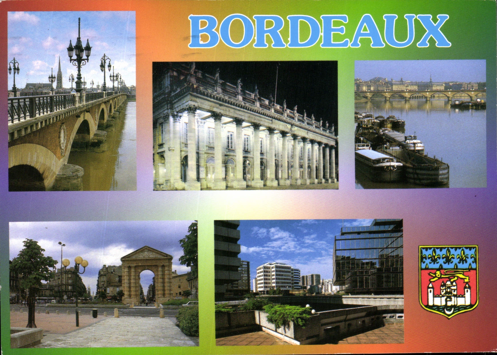 CPM Images de France Aquitaine Bordeaux le pont de pierre la facade du Grand Theatre illuminee Penic