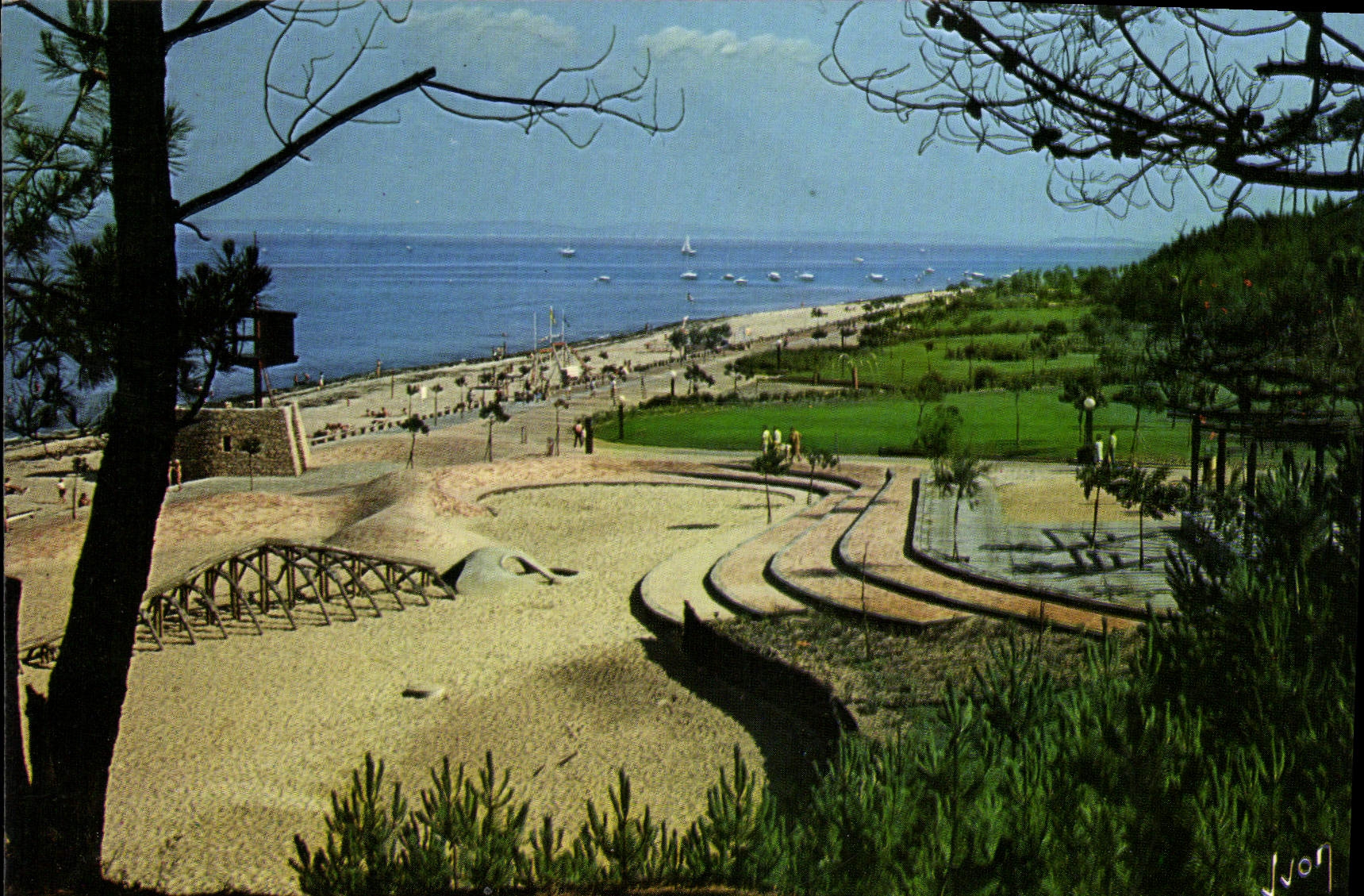 CPM Couleurs et Lumiere de France Baie d'Arcachon Arcachon Gironde La Plage Pereire 