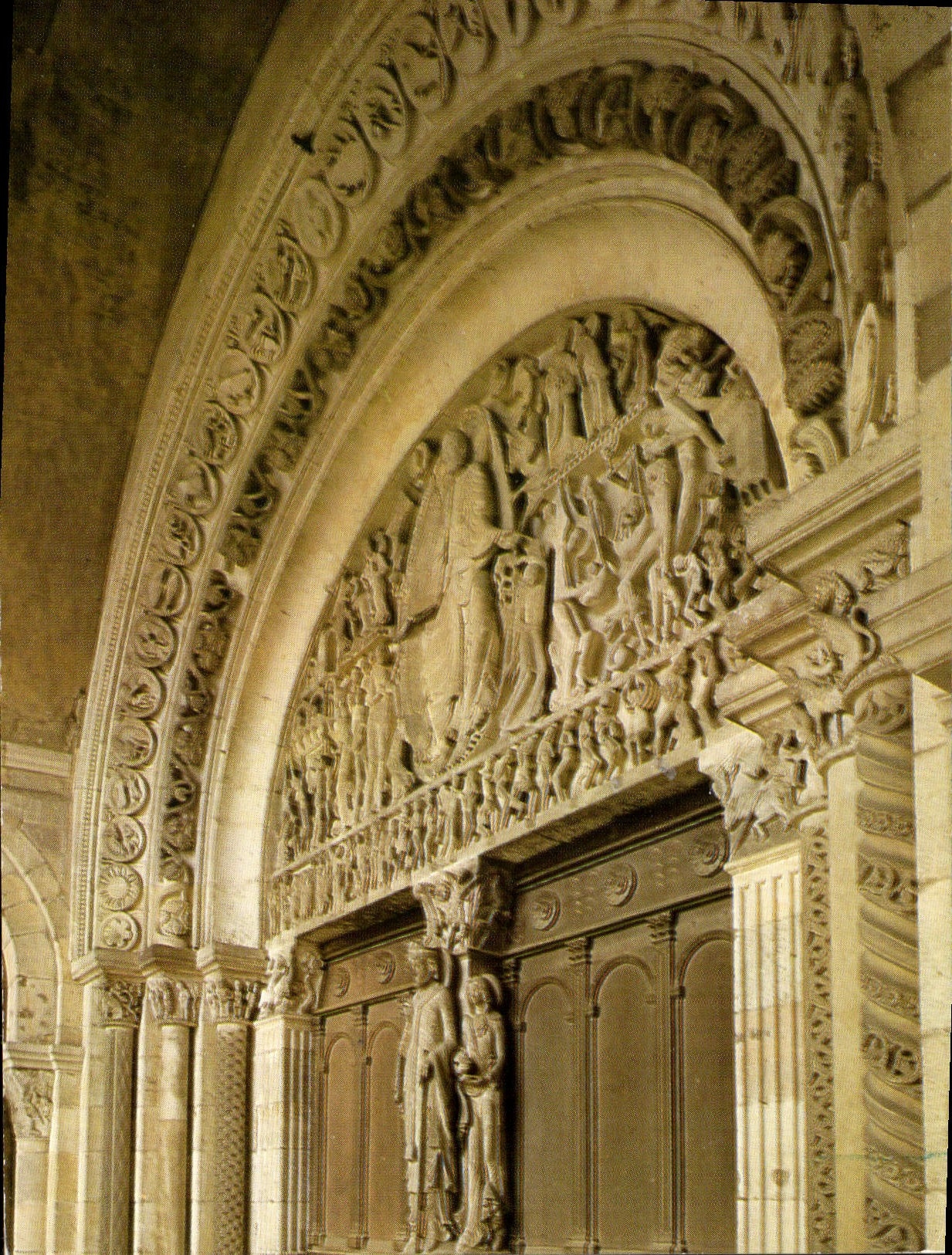 CPM Autun La Cathedrale Saint Lazare 