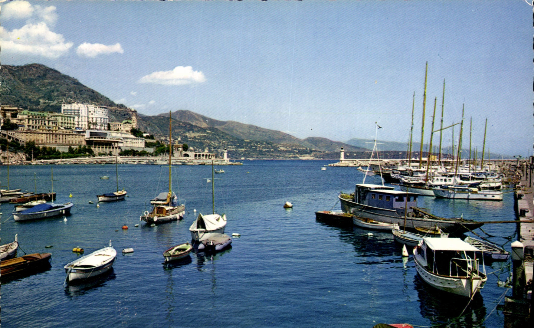 CPM Reflets de la Cote d'Azur Principaute de Monaco Le Port a droite le Casino et l'Hotel de Paris