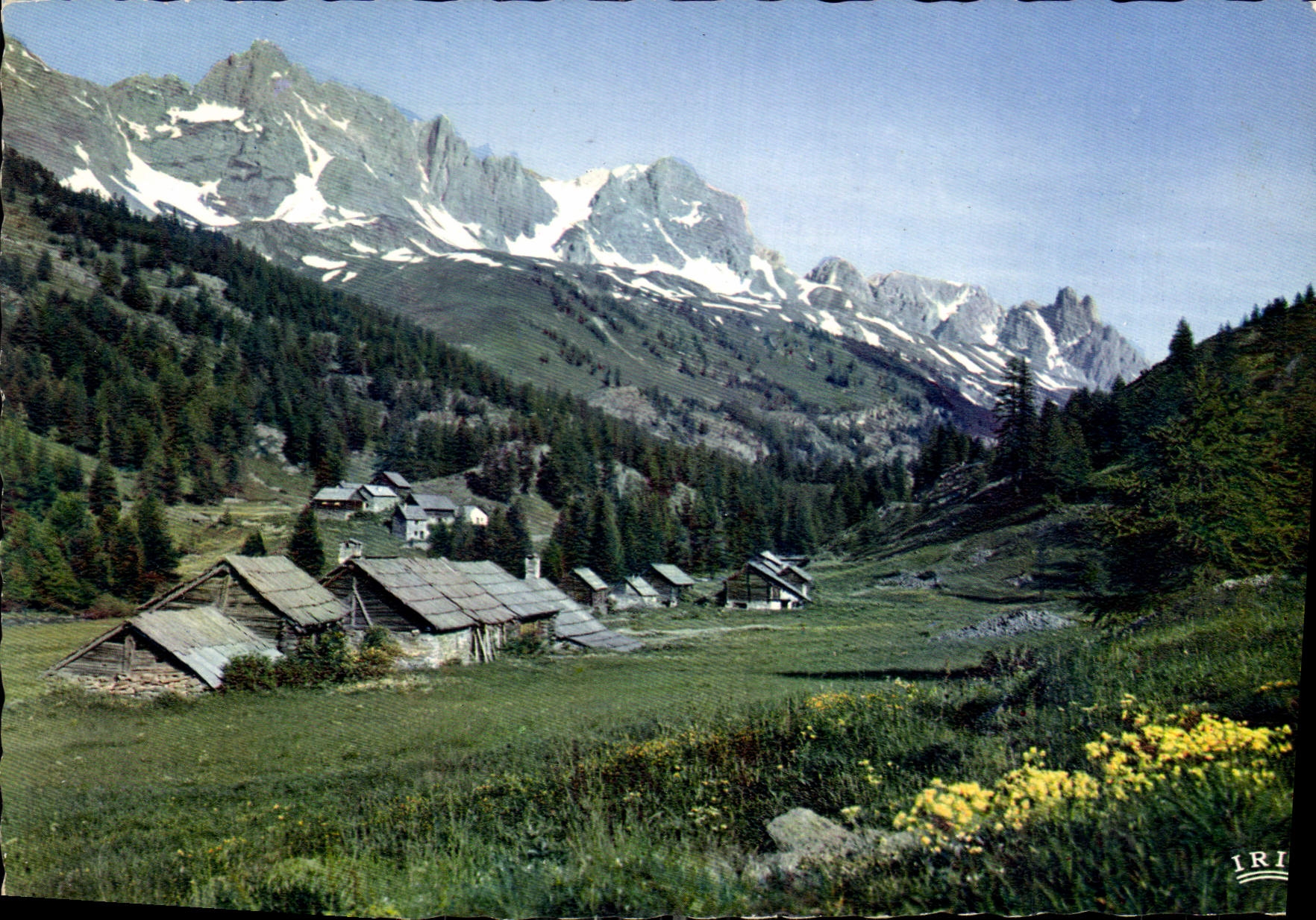 CPM Les Belles Alpes Francaises Village d'Alpage dans la Vallee de Nevache