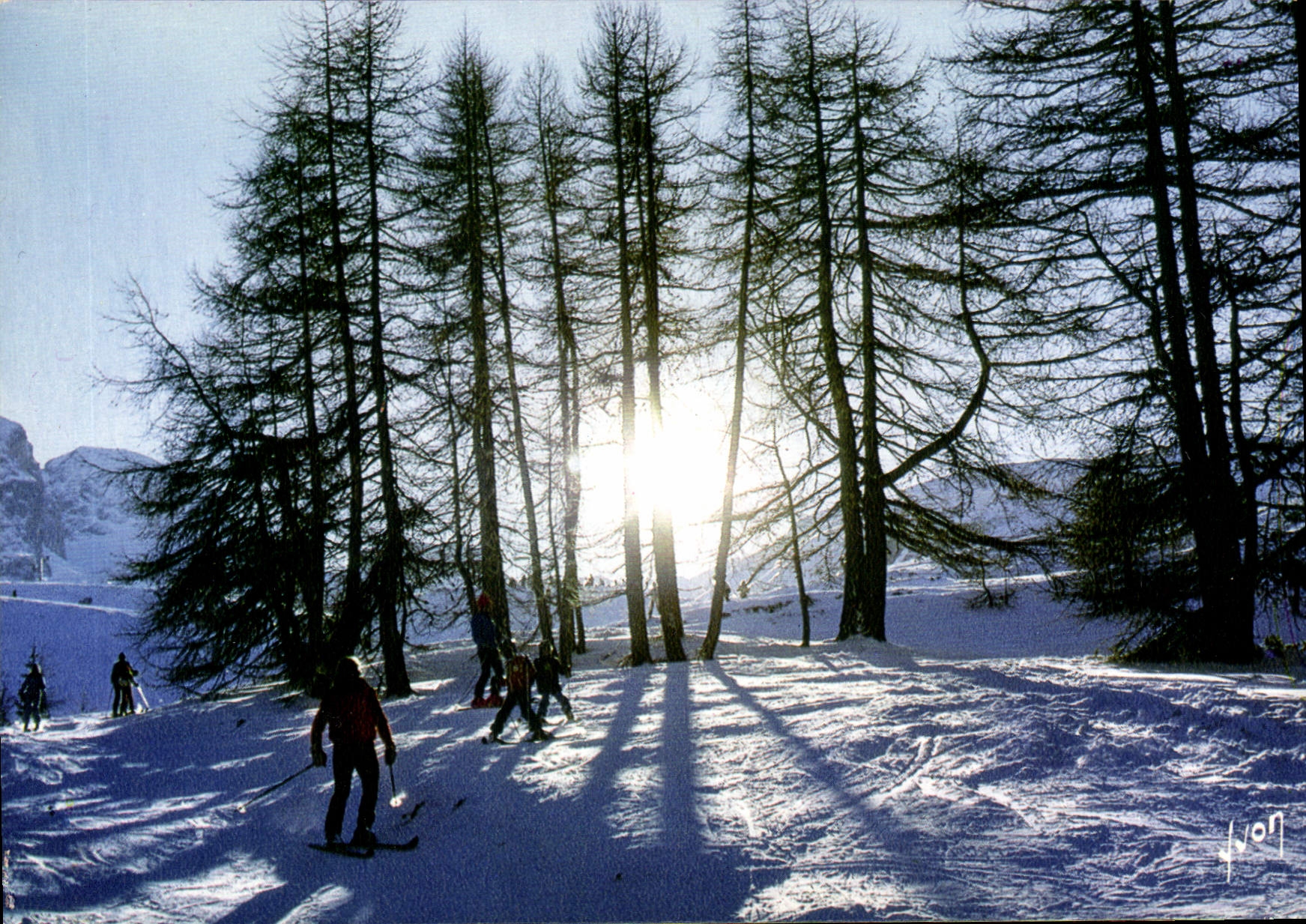 CPM Couleurs et Lumiere de France les Alpes Superdevouluy Hautes Alpes Les pistes Domaine du Soleil