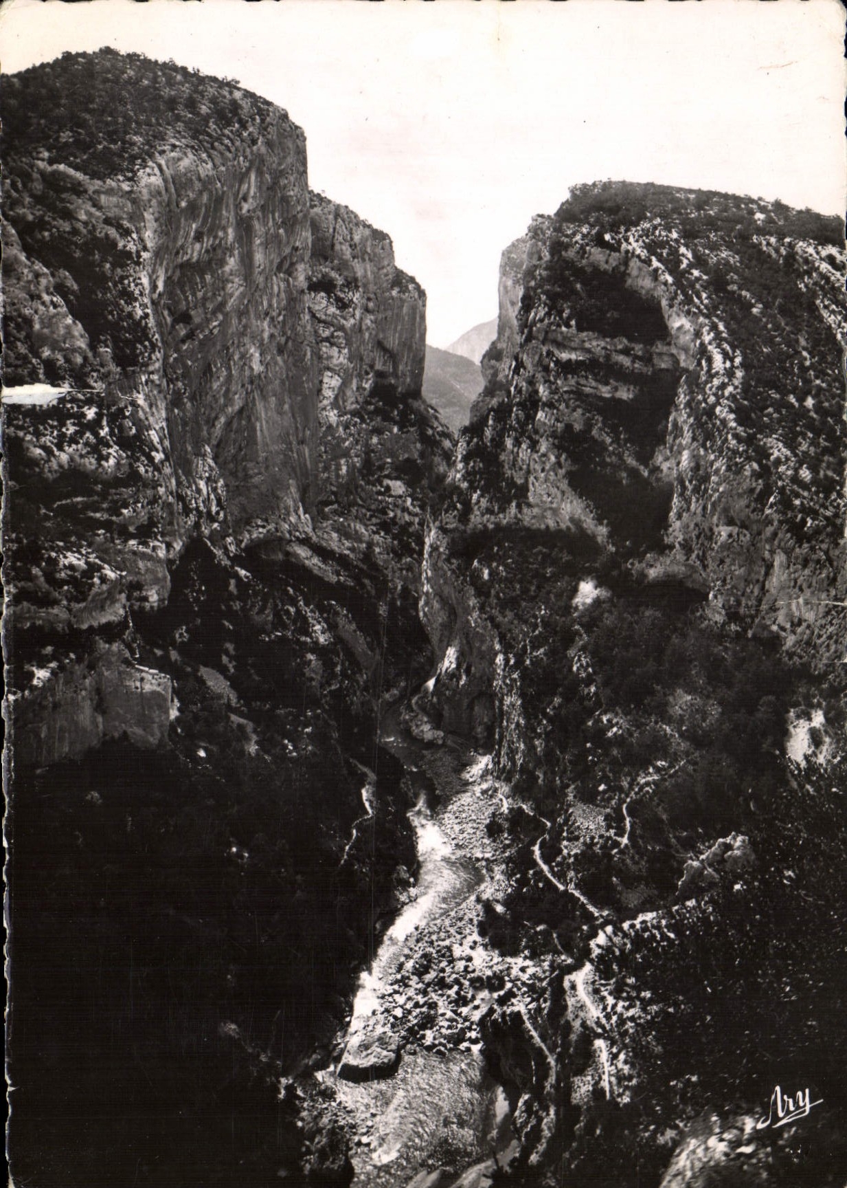 CPM Les Gorges Pittoresques du Verdon Entree du Grand Canon vue du Point Sublime