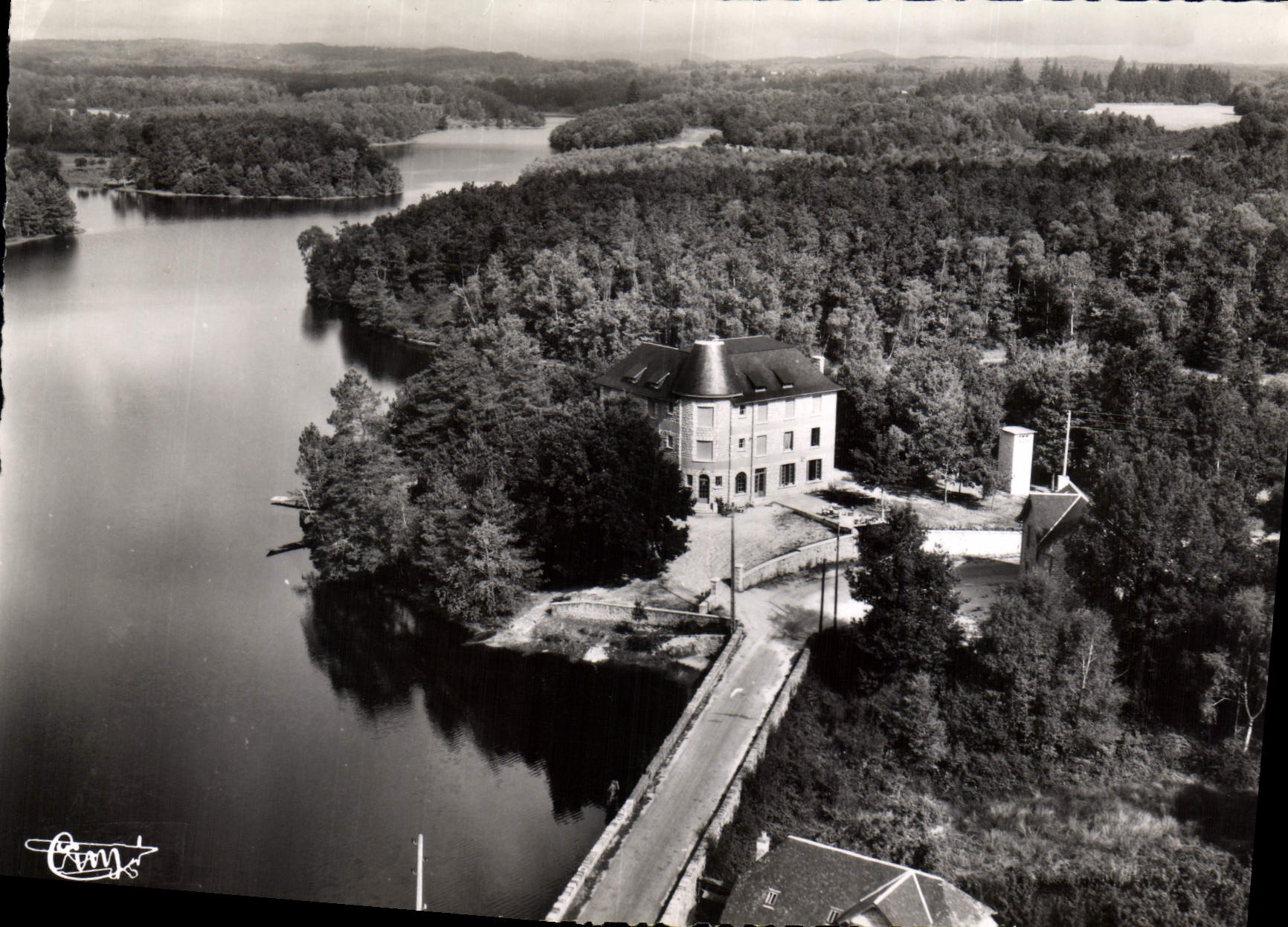CPM Clergoux Correze Vue aerienne l'Etang du Prevot