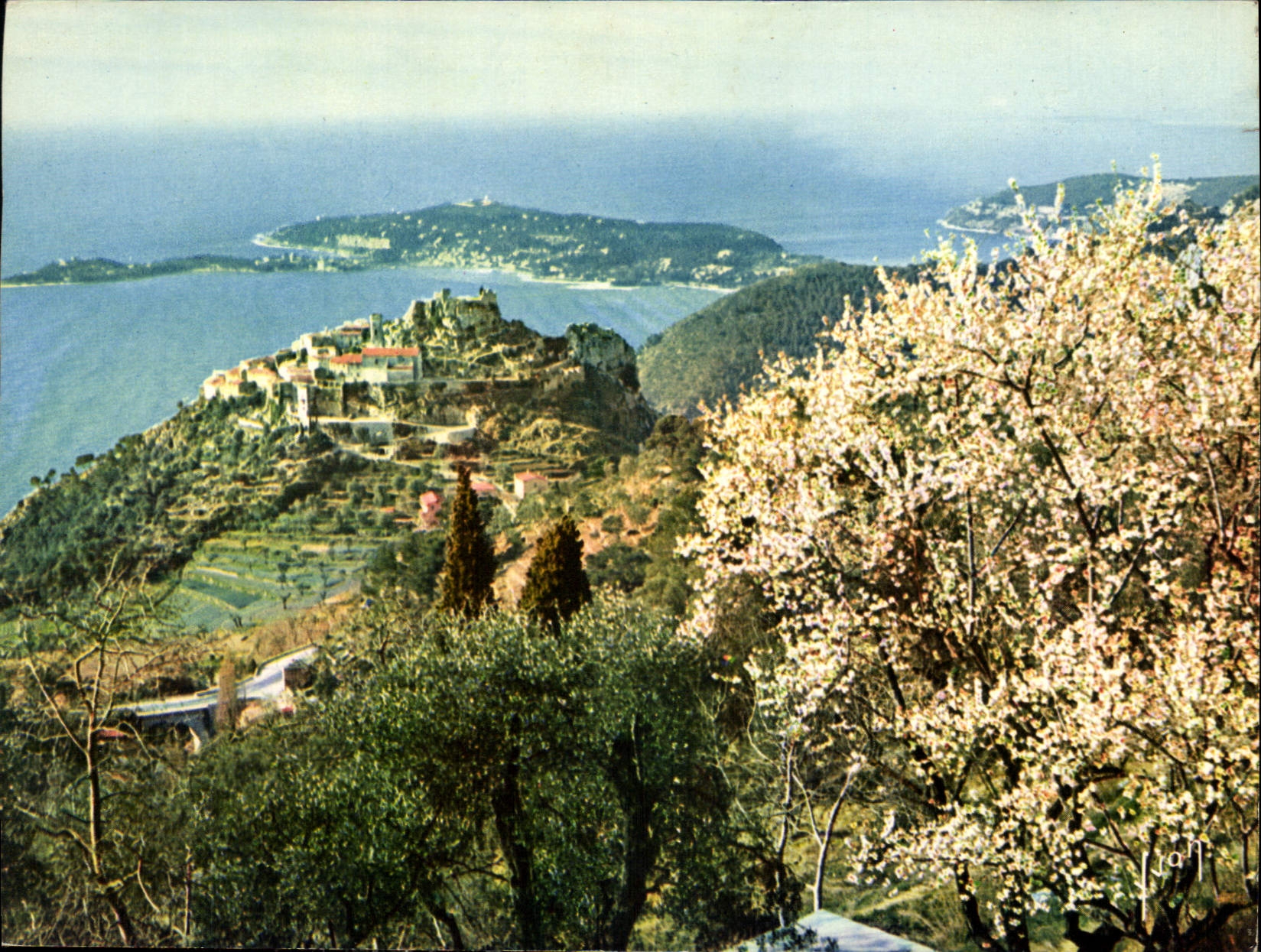 CPM Eze Alpes Maritimes Vue generale au loin le Cap Ferrat