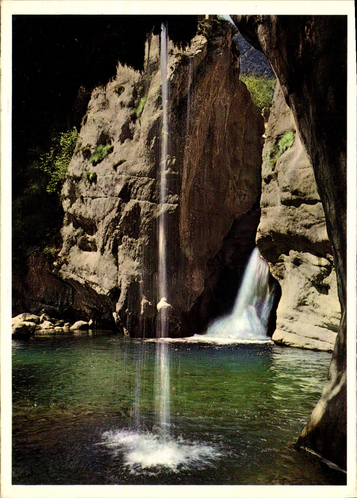 CPM Gorges de Loup Cote d'Azur French Riviera La saut du Loup vu des grottes