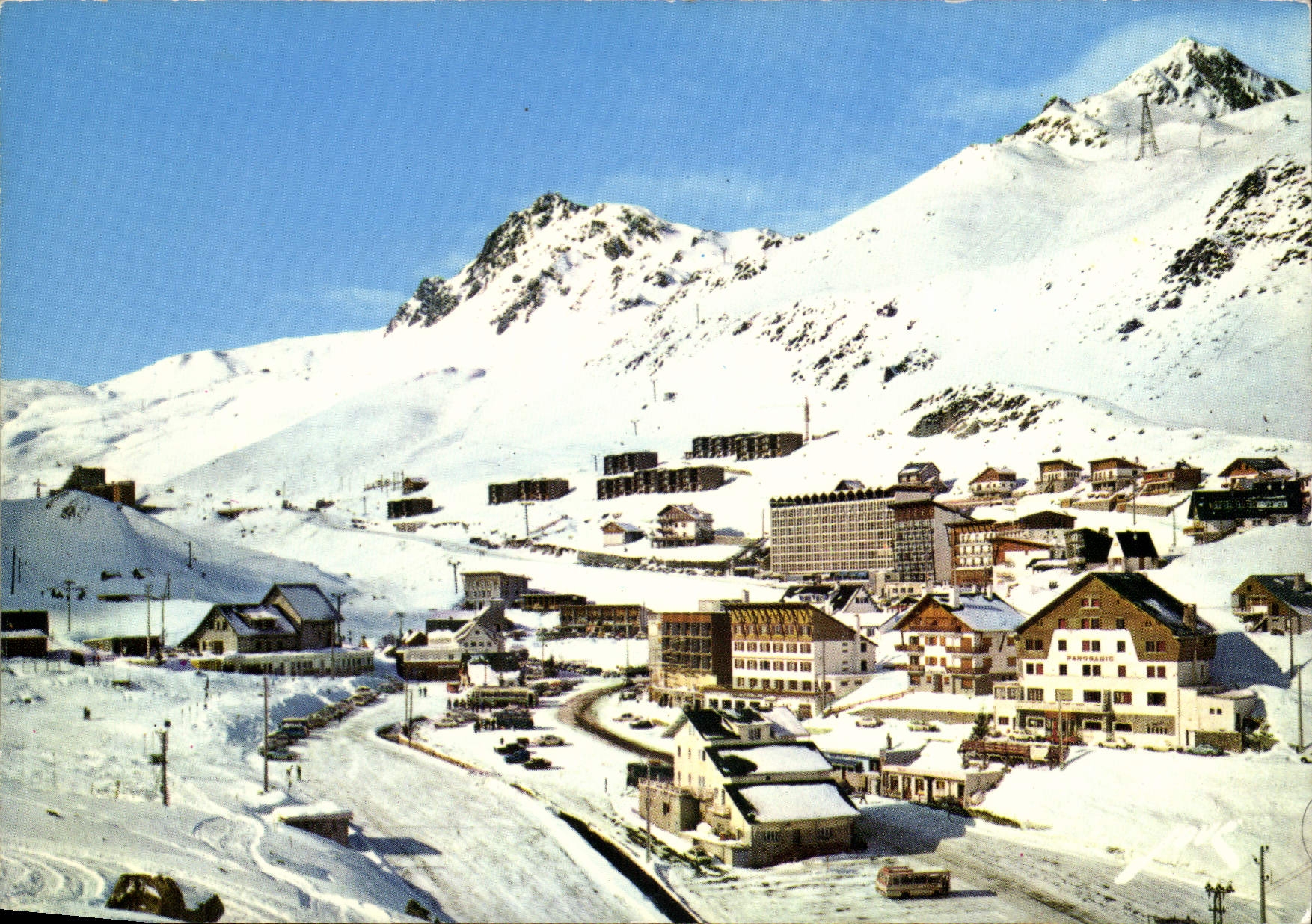CPM La Mongie Tourmalet Arrivee a la station