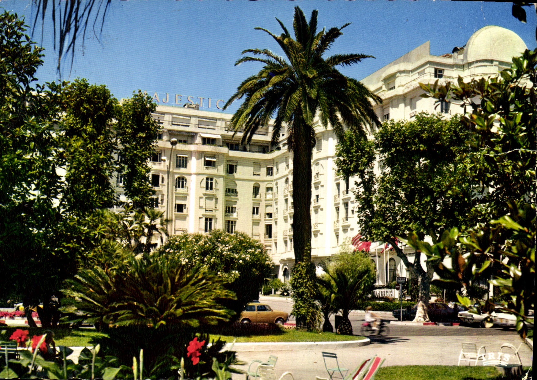CPM La Cote d'Azur Cannes Le Majestic 