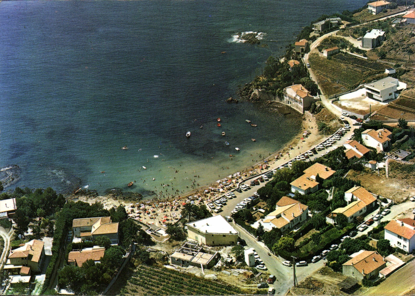 CPM Lumiere et Beaute de la Cote d'Azur Carqueiranne la plage du Pradon 