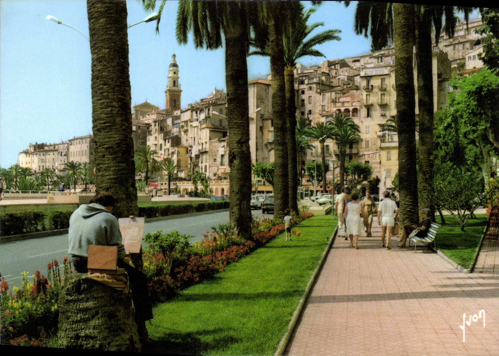 CPM La Cote d'Azur Menton A M Dans la Vieille Ville le Square Cictoria