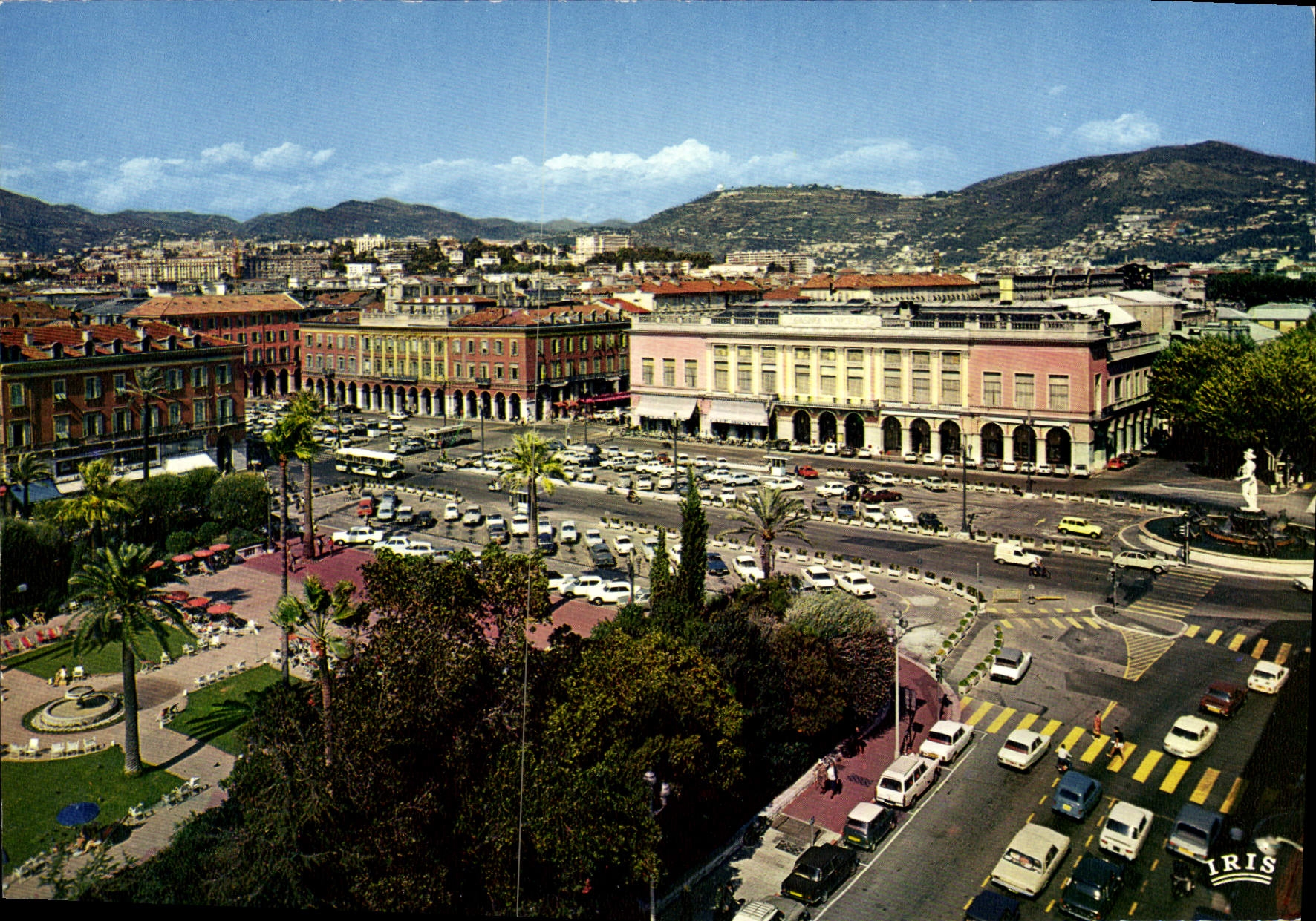 CPM La Cote d'Azur Nice un coin des Jardins Albert Ier et la Place Massena