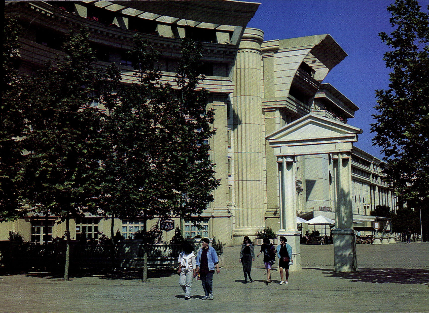 CPM Montpellier Herault Antigone architecte Ricardo Boffil
