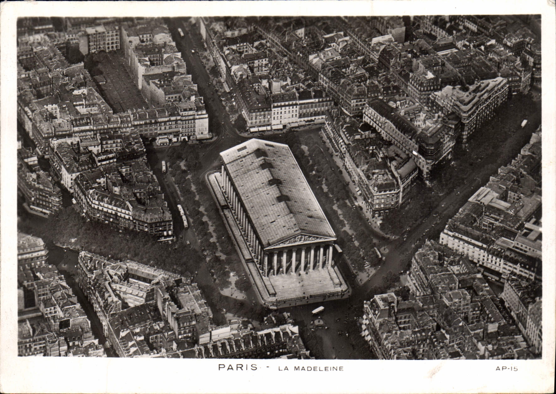 CPM Paris la Madeleine 