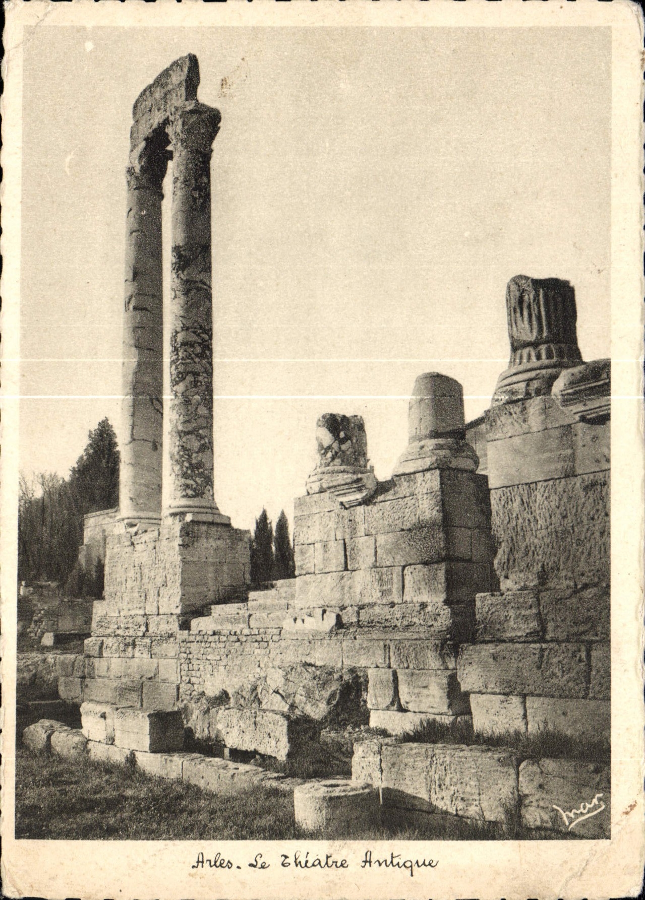 CPM La provence Romaine Arles le theatre Antique 