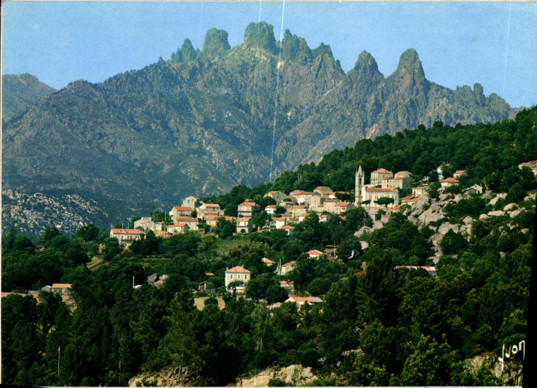 CPM La Corse oasis de Beaute Zonza Corse vue generale et aiguilles de Bavella 