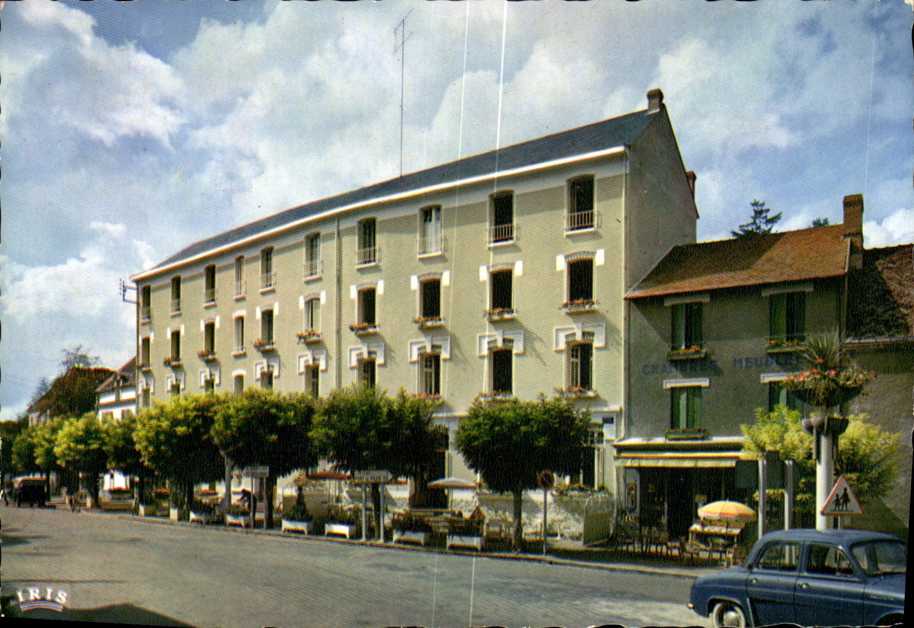 CPM La Roche Rosay Vienne Grand Hotel Thermal Sr Roch 