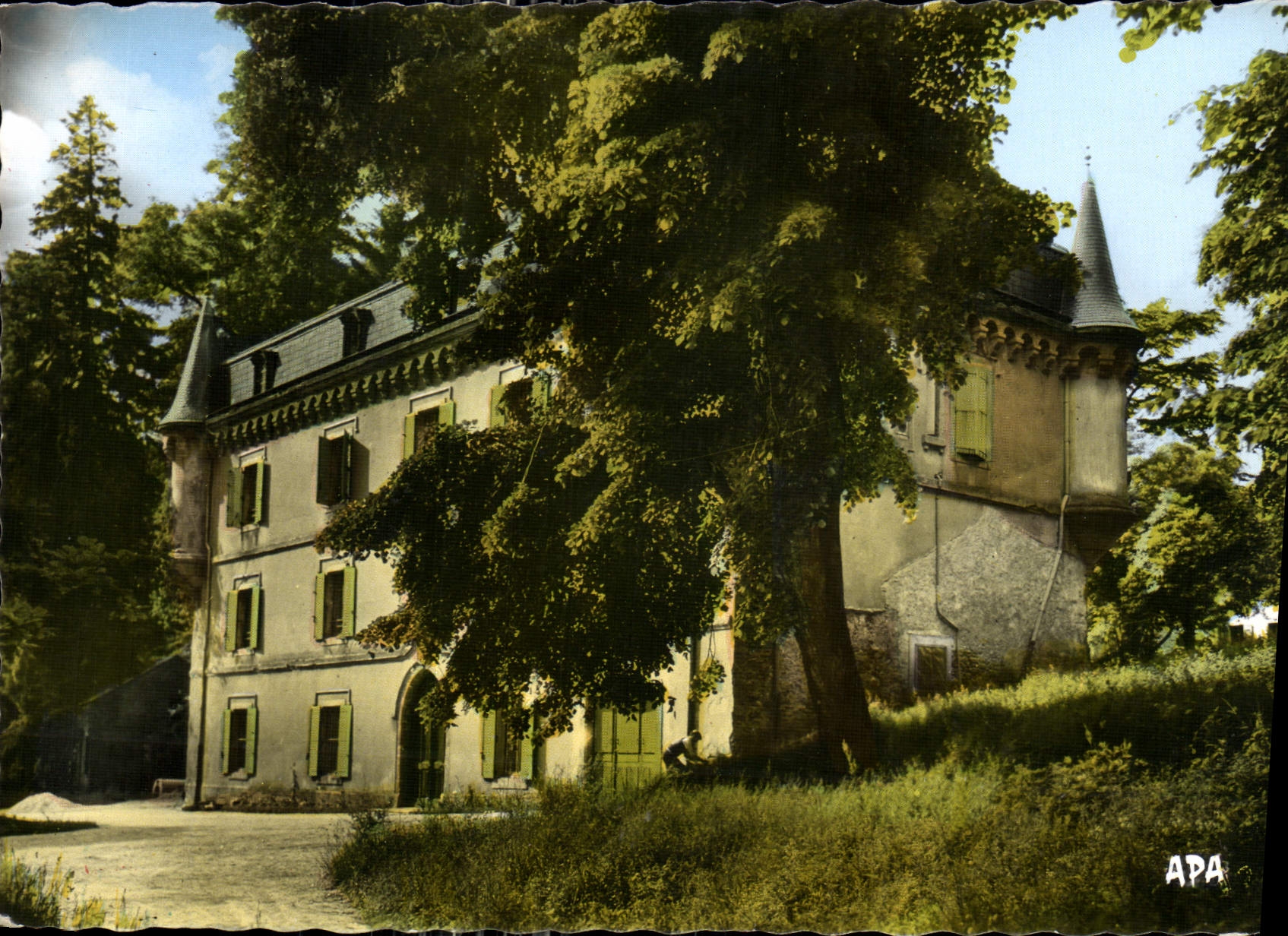 CPM La Montagne Noire Environs de lacombe Aude Le Chateau de Ramondens Colonie