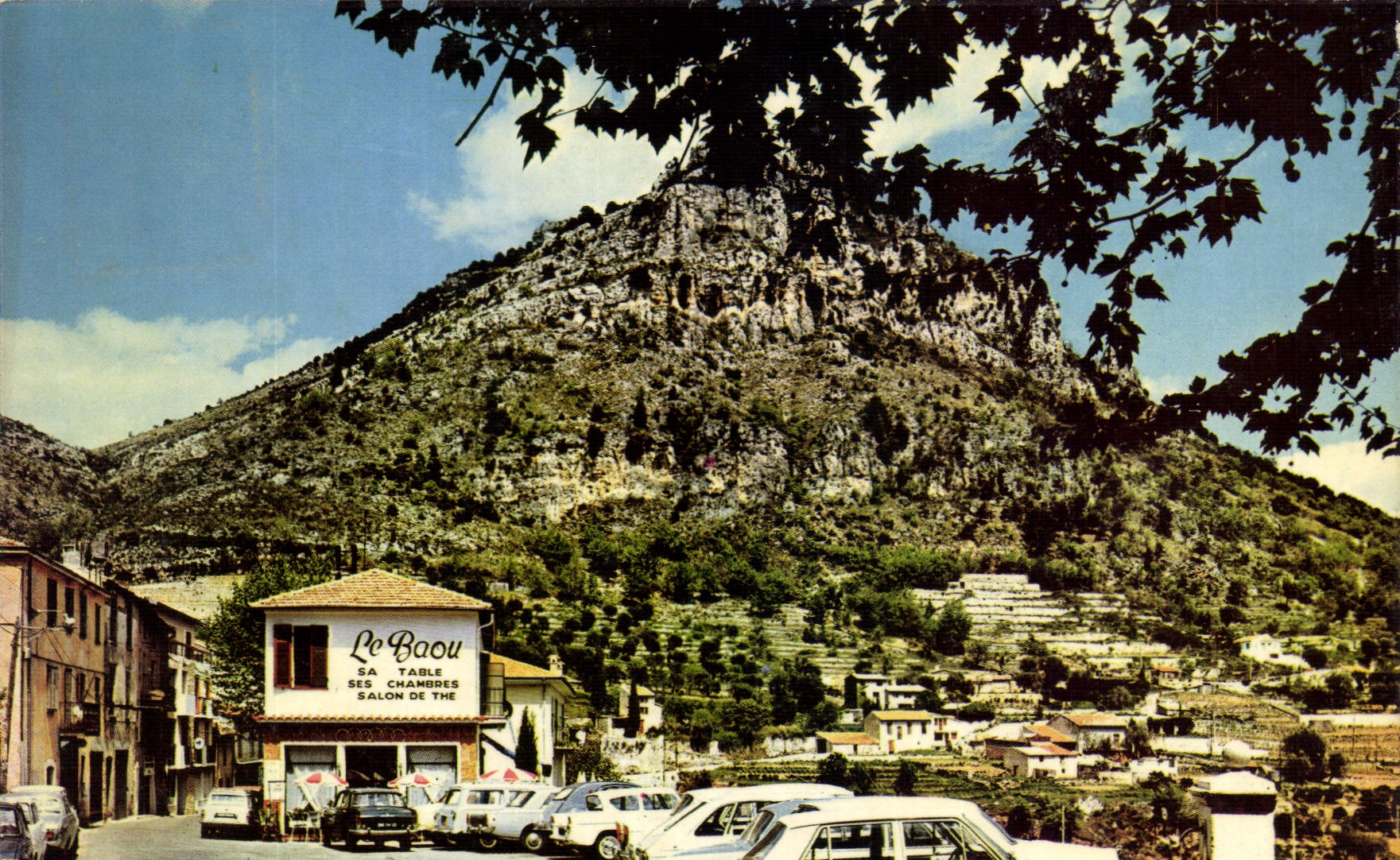 CPM Saint Jeannet Le Baou et la place du village 