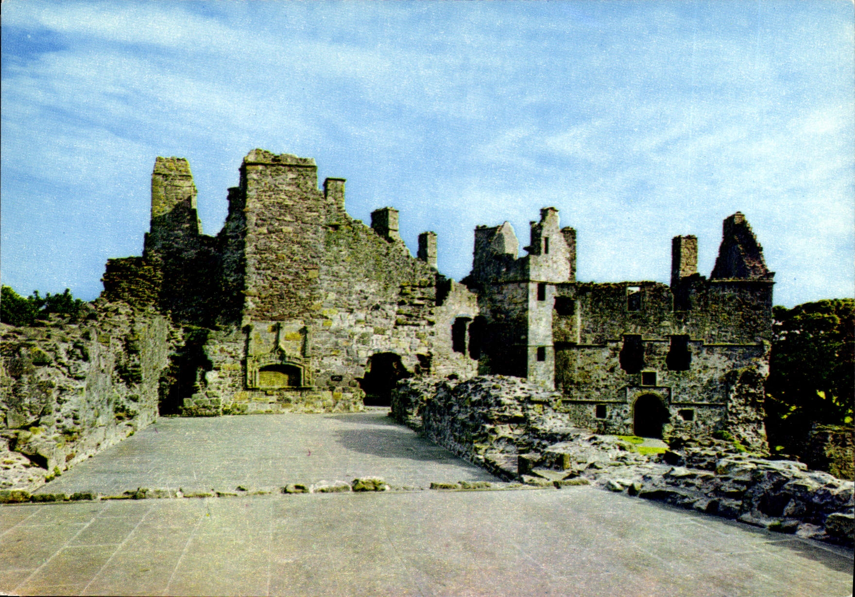 CPM Dirleton Castle The ruined Hall the Close and the Ruthven Lodging 