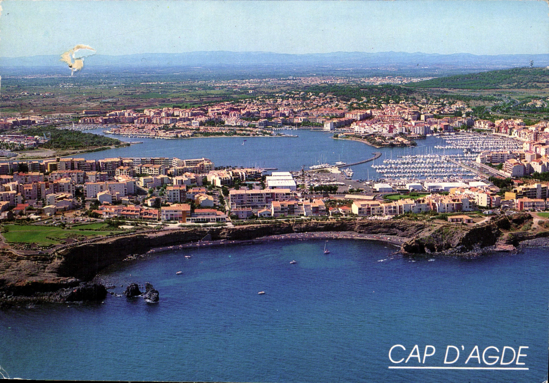 CPM Cap d'Agde Herault Vue aerienne en premier plan les falaises 