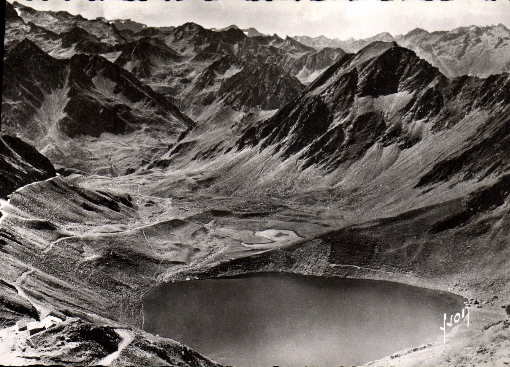 CPM Le Tourmalet Hautes Pyrenees Route du Pic du Midi le Lac d'Oncet 