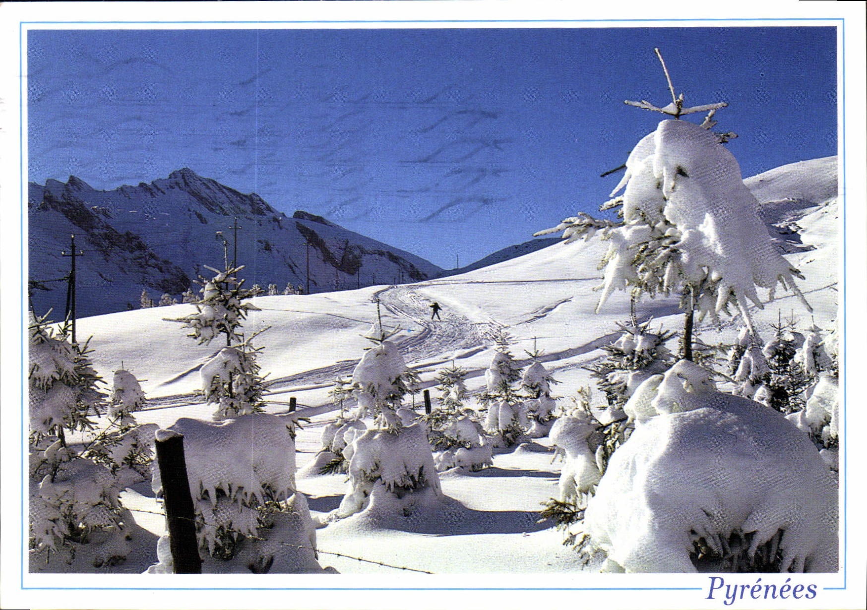 CPM Les Pyrenees Feerie de l'Hiver 