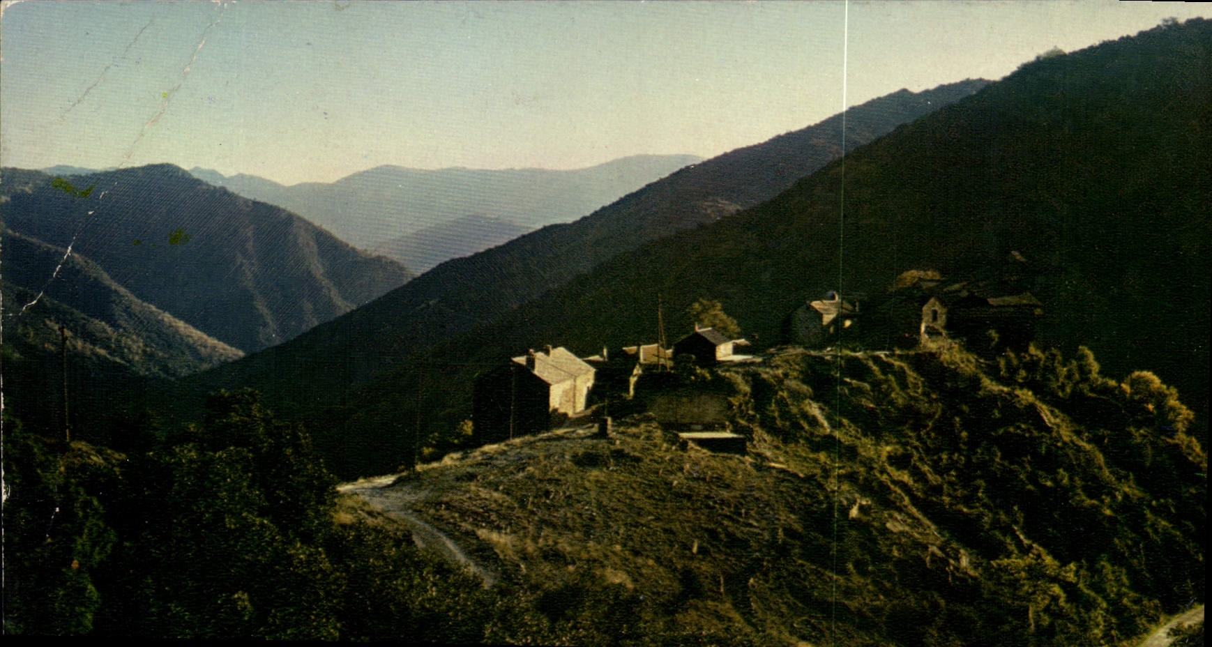 CPM Reflets des Cevennes Hameau cevenol a flanc de montagne
